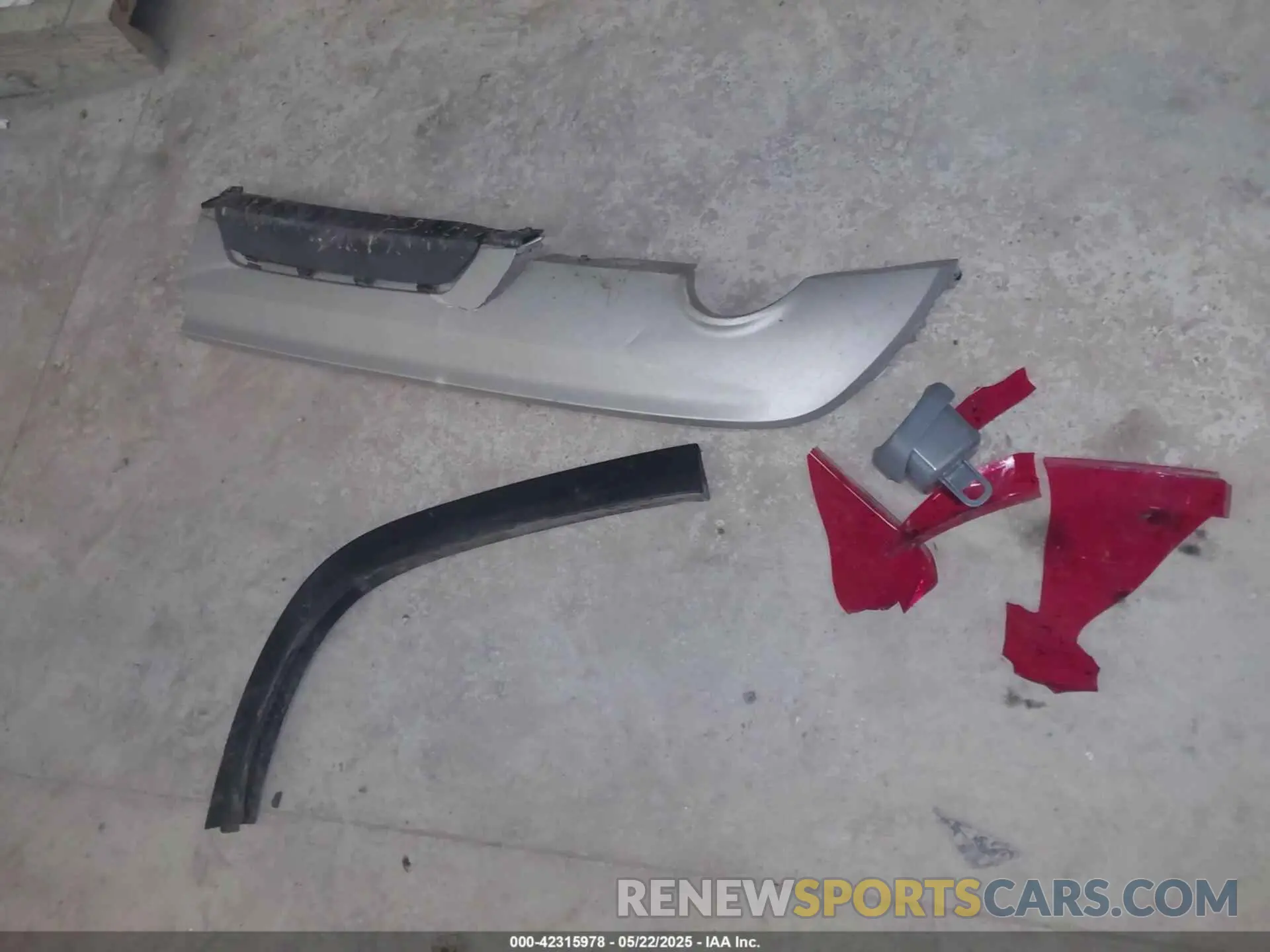 11 Photograph of a damaged car 1GKKNSLS7KZ237980 GMC ACADIA 2019