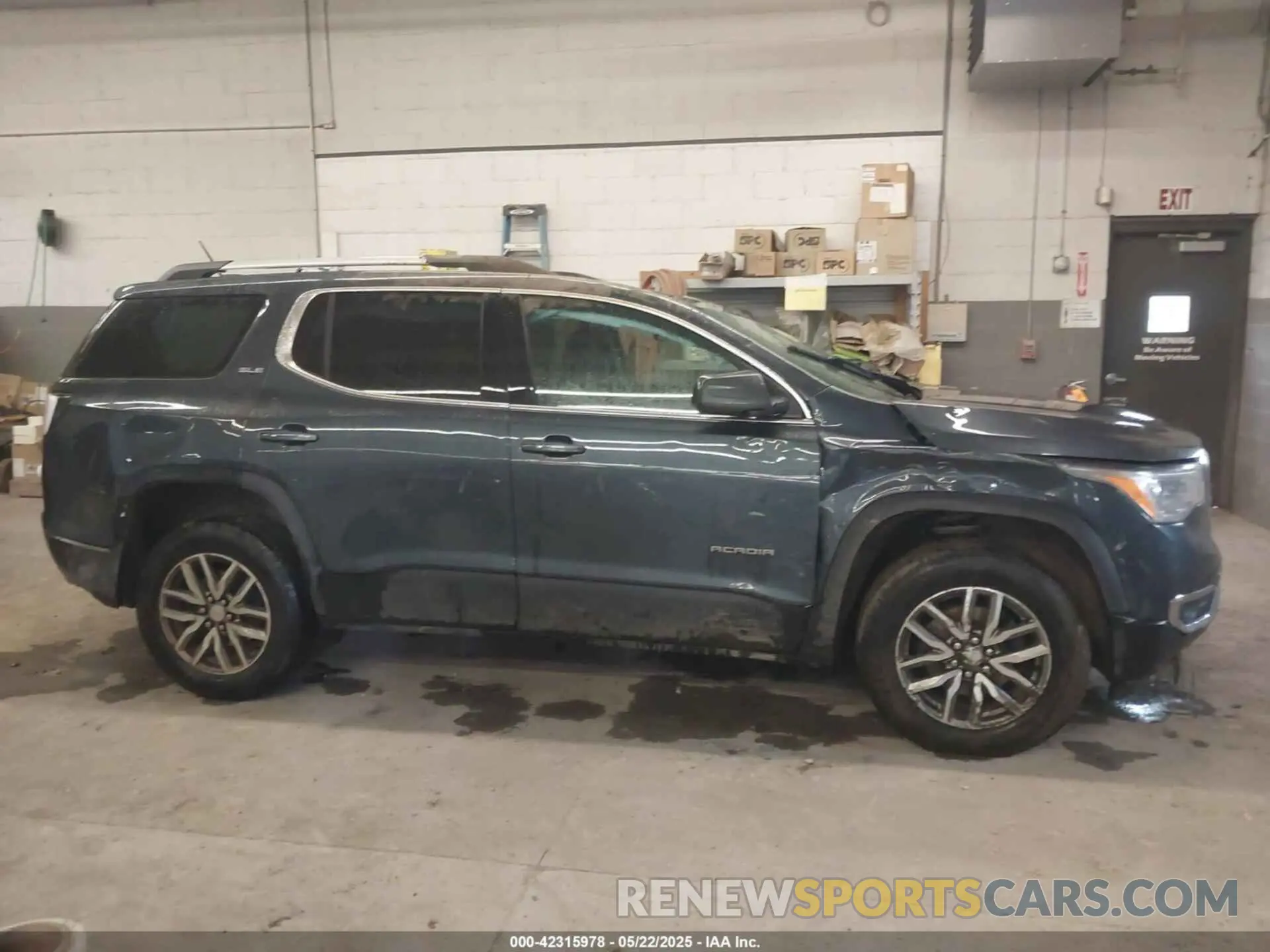 13 Photograph of a damaged car 1GKKNSLS7KZ237980 GMC ACADIA 2019