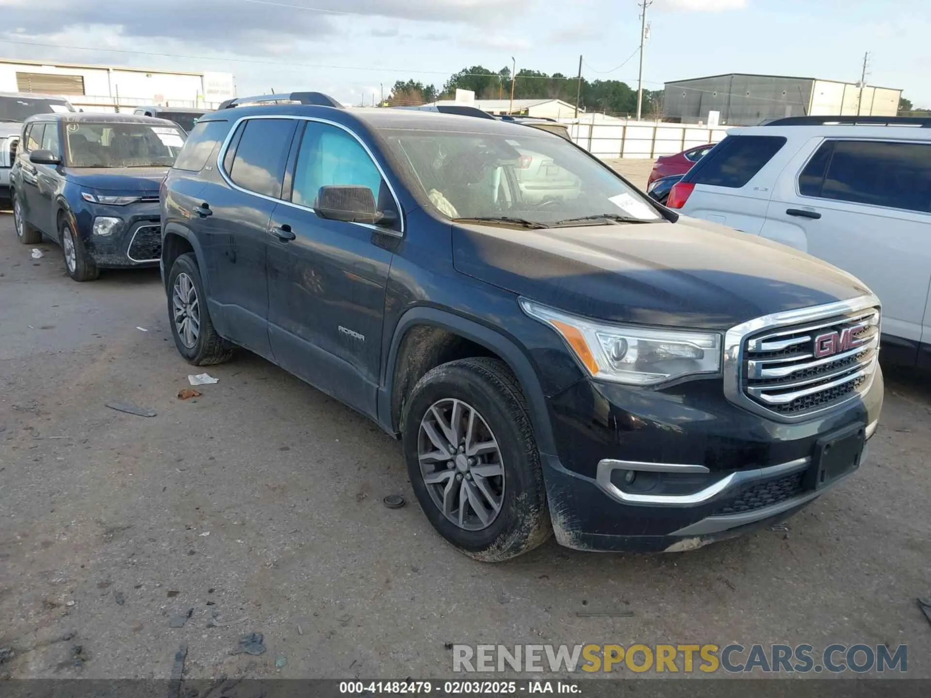 1 Photograph of a damaged car 1GKKNSLS8KZ207788 GMC ACADIA 2019