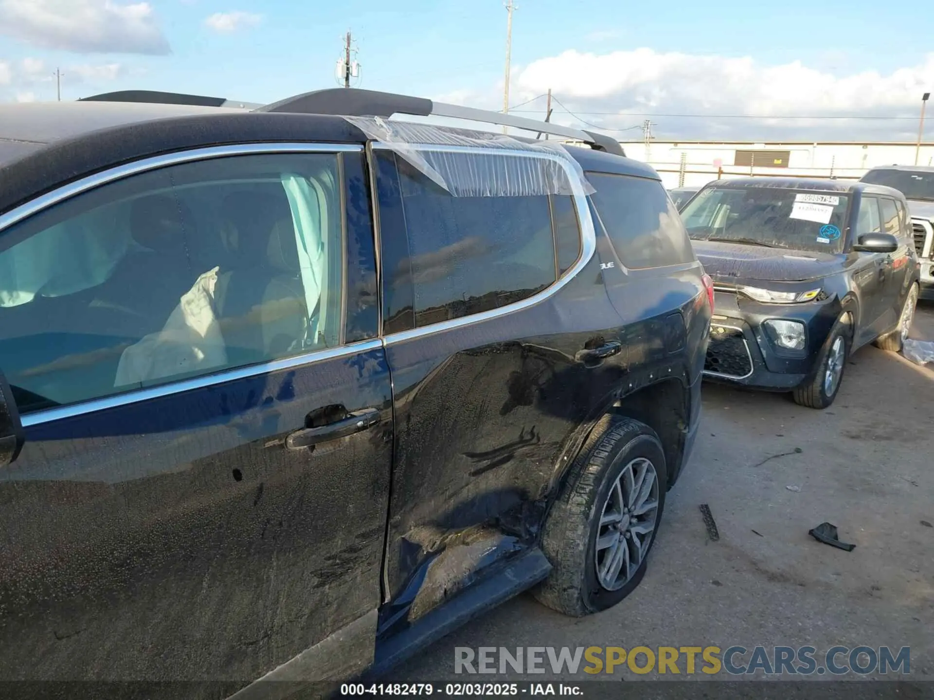 6 Photograph of a damaged car 1GKKNSLS8KZ207788 GMC ACADIA 2019