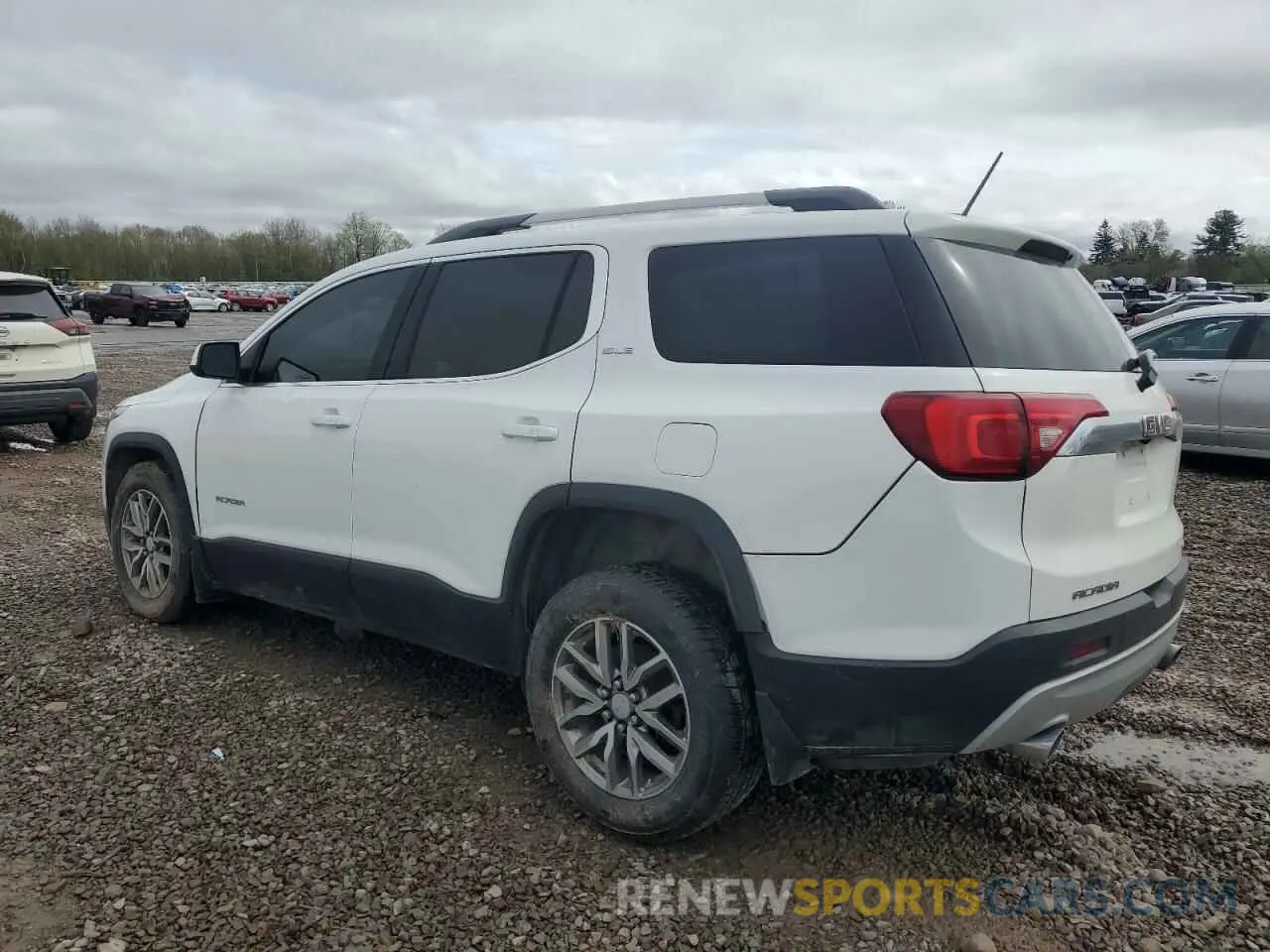 2 Photograph of a damaged car 1GKKNSLS9KZ240024 GMC ACADIA 2019
