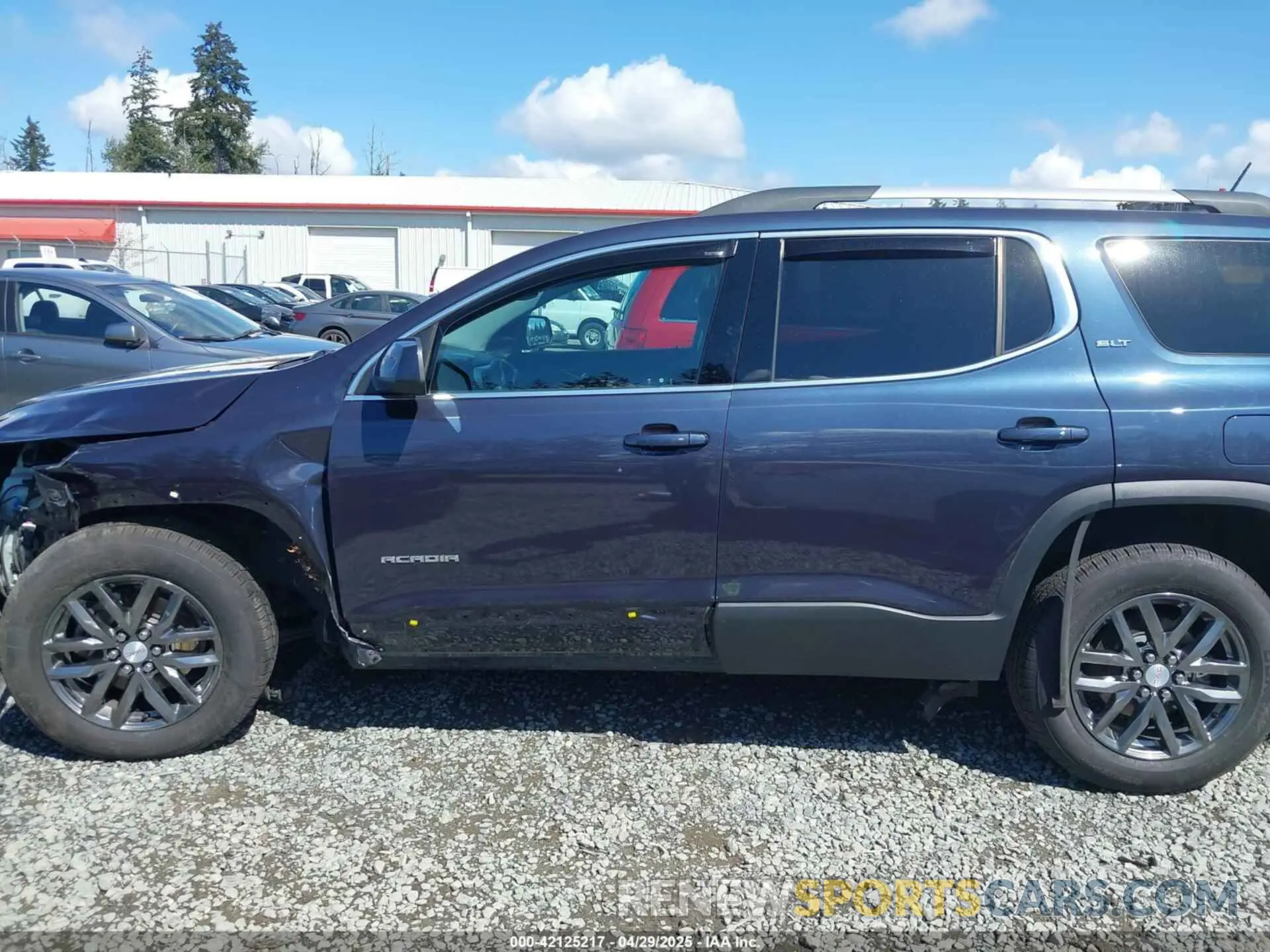 14 Photograph of a damaged car 1GKKNULS2KZ263222 GMC ACADIA 2019