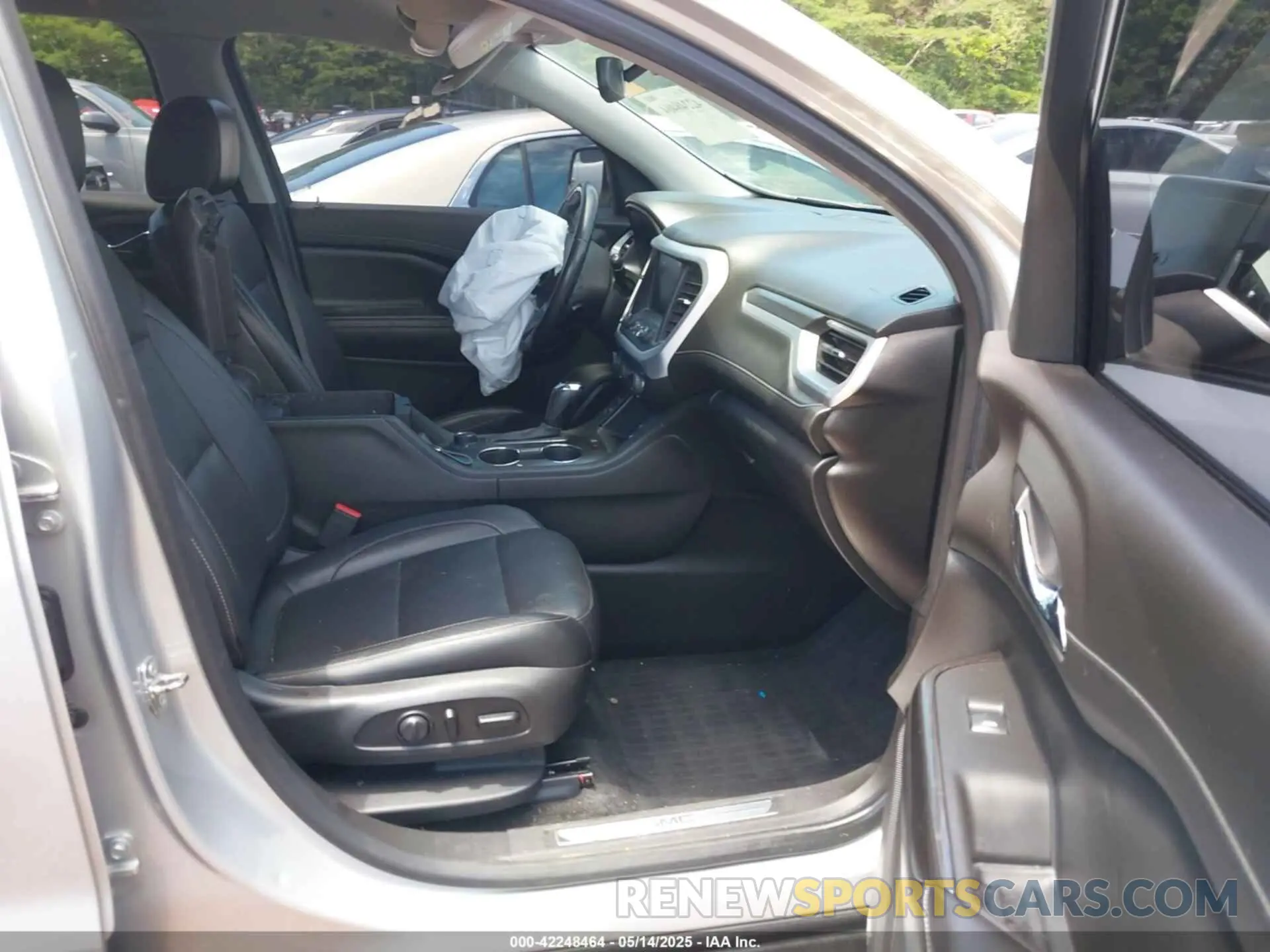 5 Фотография поврежденного автомобиля 1GKKNULS3KZ228513 GMC ACADIA 2019
