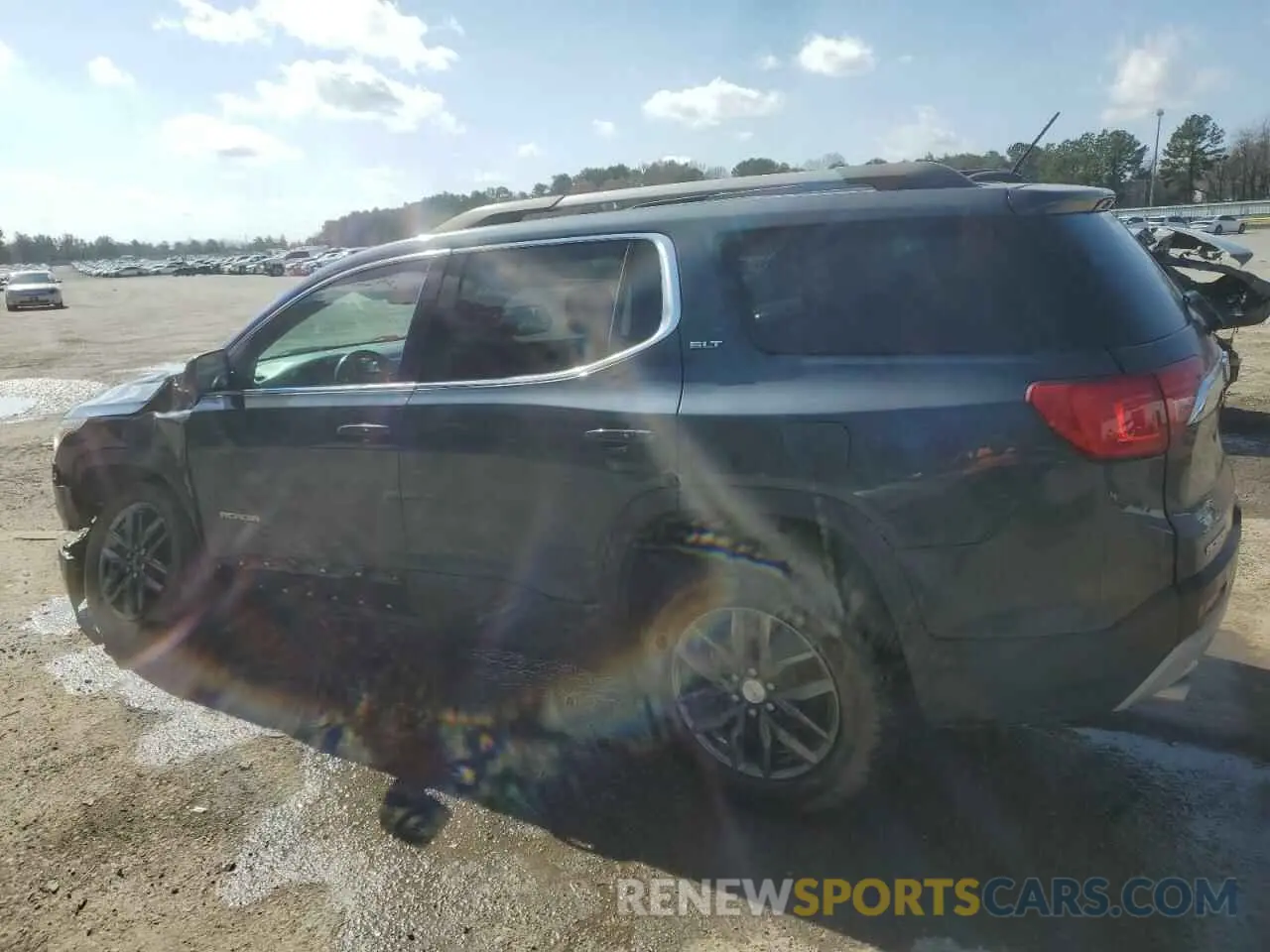 2 Photograph of a damaged car 1GKKNULS3KZ252245 GMC ACADIA 2019