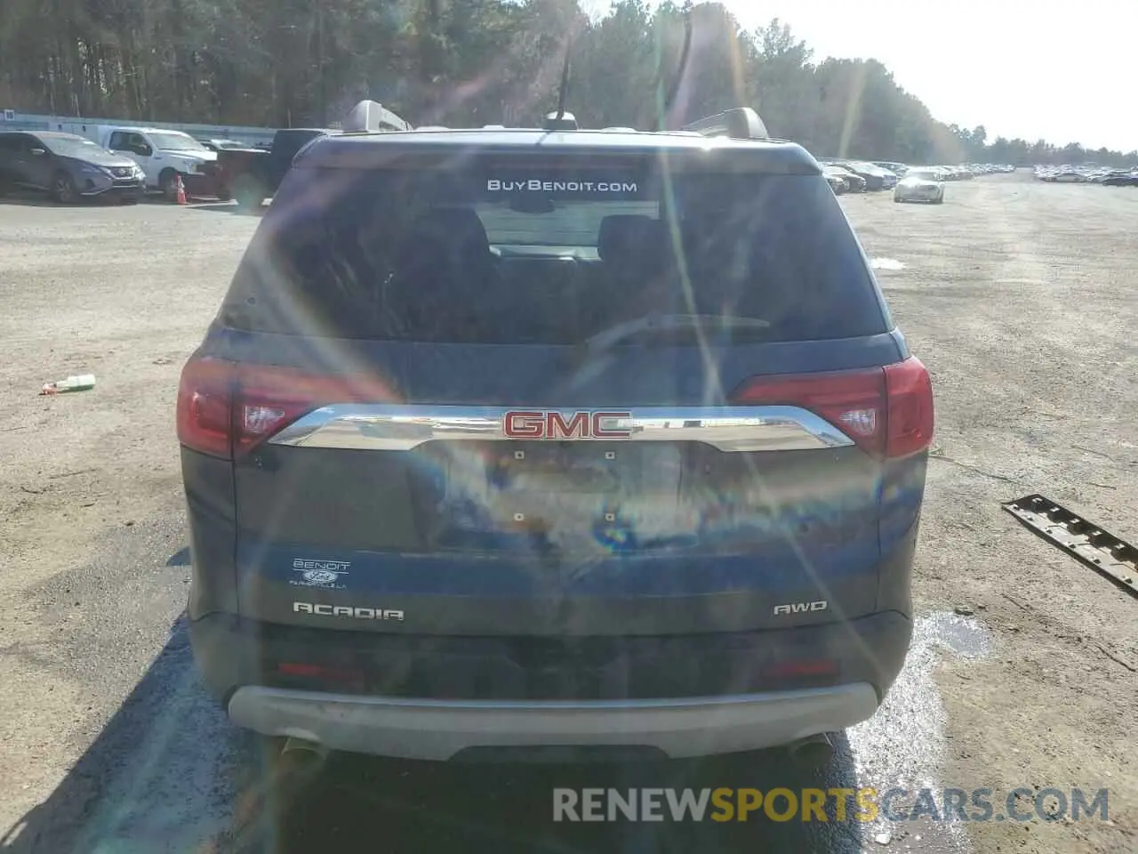 6 Photograph of a damaged car 1GKKNULS3KZ252245 GMC ACADIA 2019