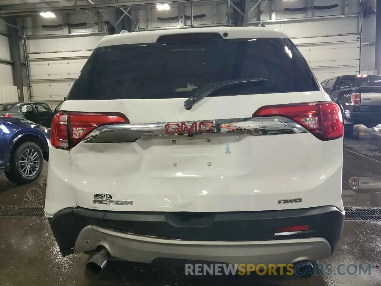 6 Photograph of a damaged car 1GKKNULS9KZ235370 GMC ACADIA 2019