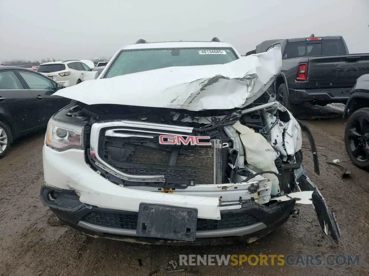 5 Photograph of a damaged car 1GKKNULSXKZ170111 GMC ACADIA 2019