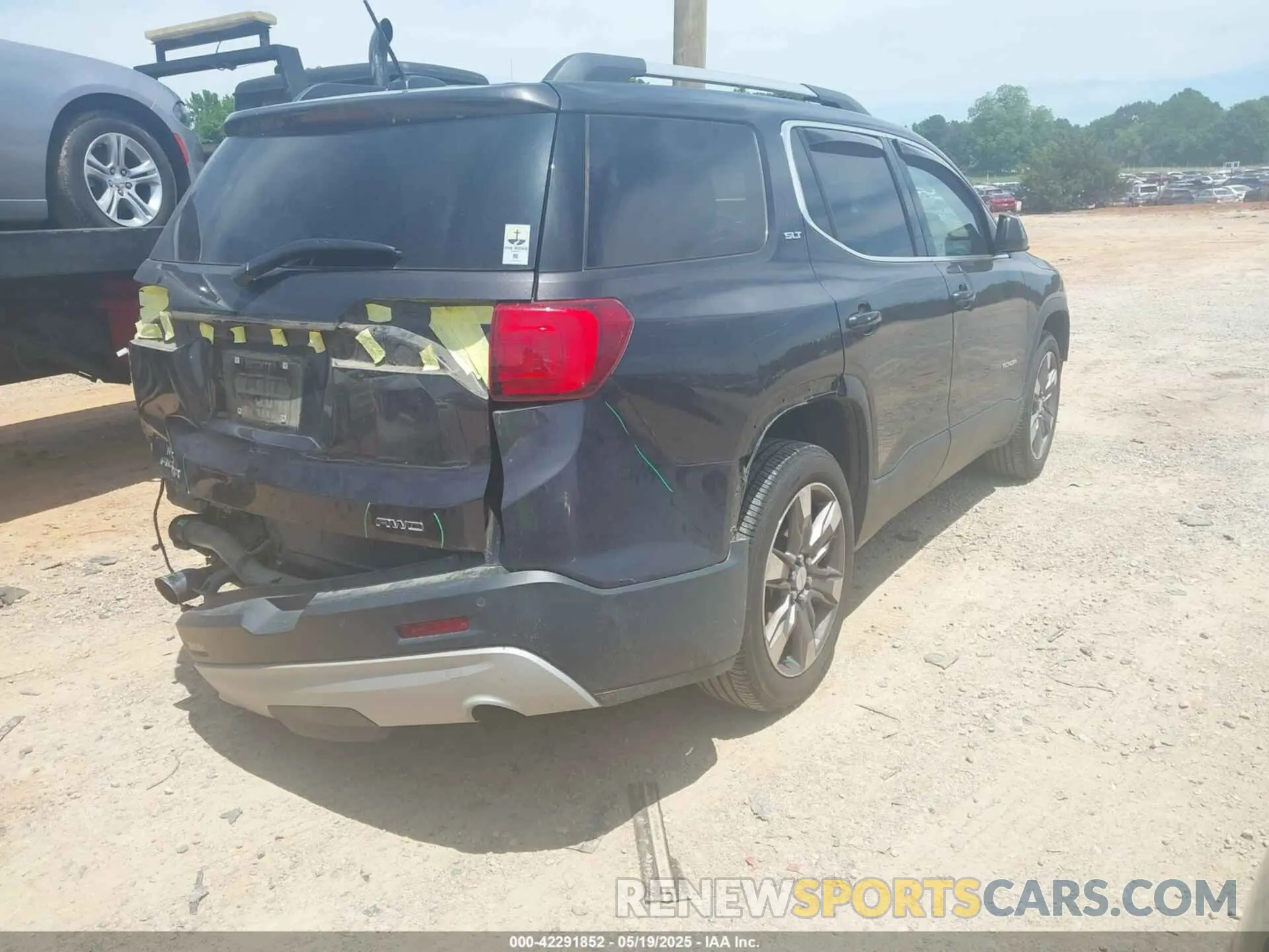 4 Фотография поврежденного автомобиля 1GKKNWLS5KZ139716 GMC ACADIA 2019