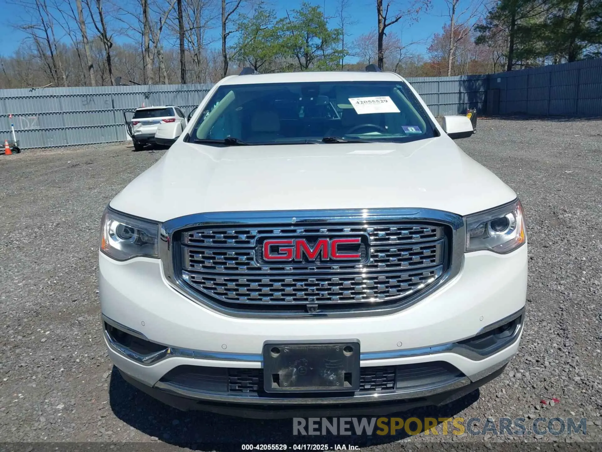 11 Photograph of a damaged car 1GKKNXLS4KZ114232 GMC ACADIA 2019