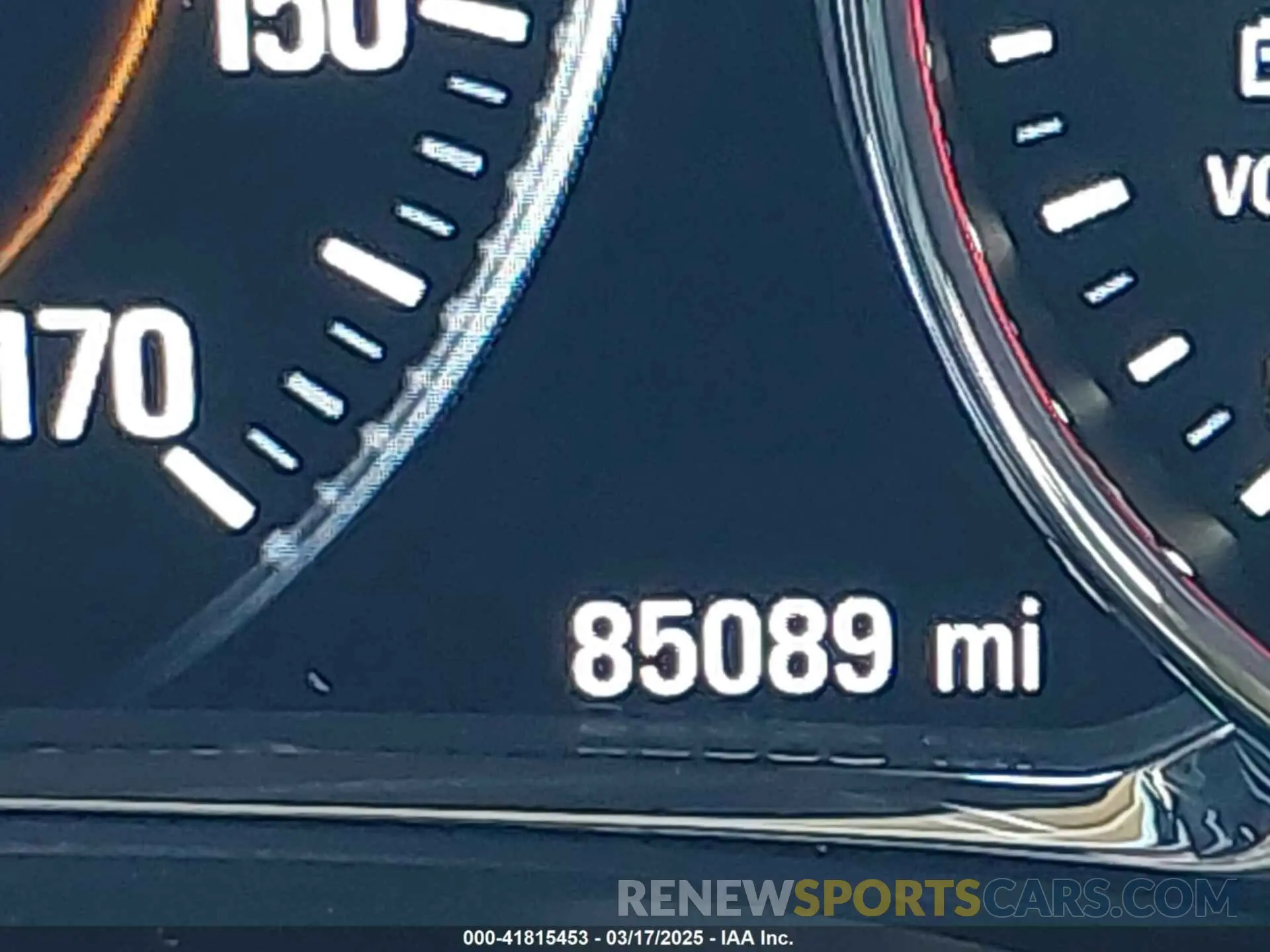 16 Photograph of a damaged car 1GKKNXLS7KZ162548 GMC ACADIA 2019