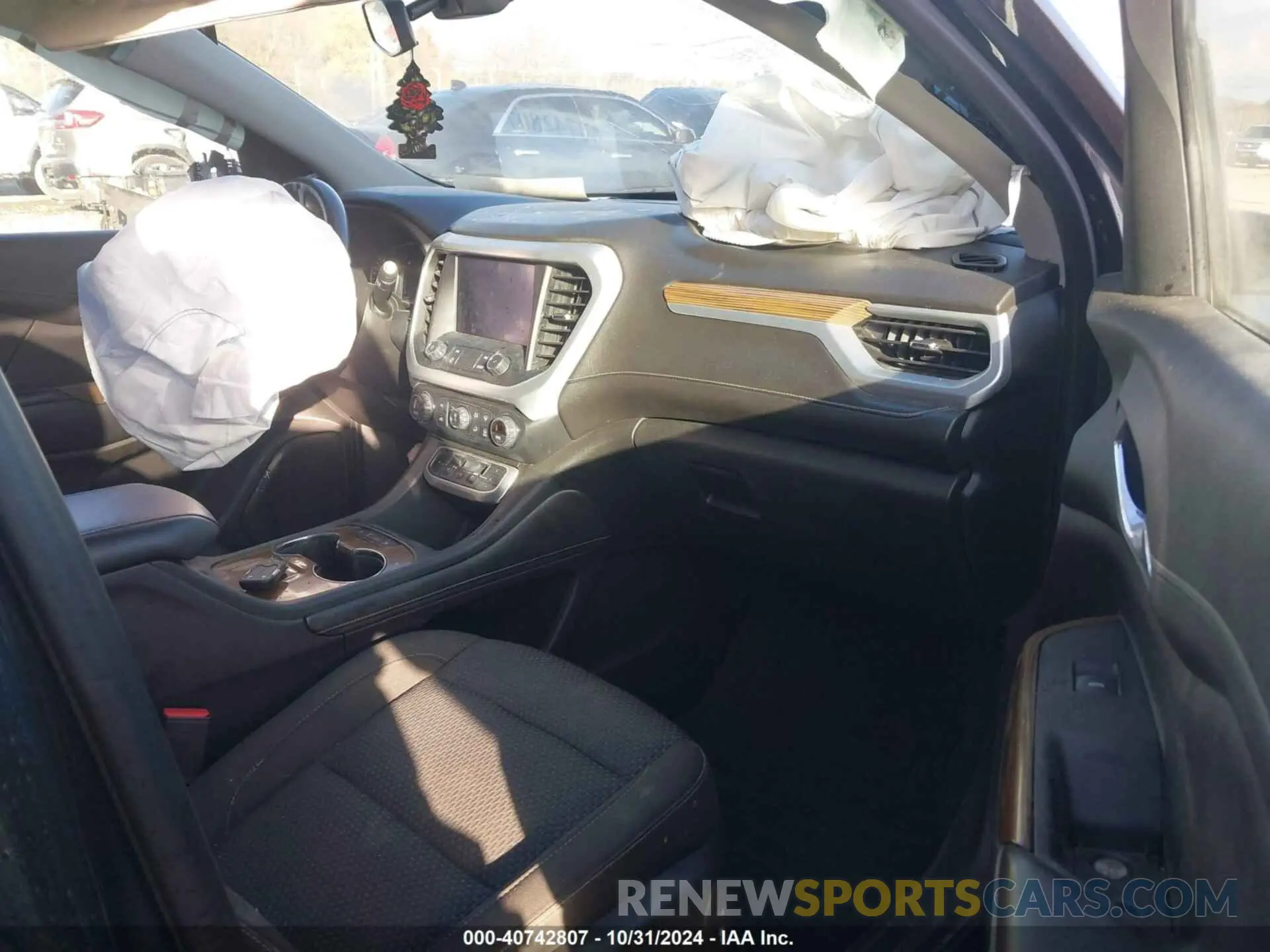 5 Фотография поврежденного автомобиля 1GKKNKLA1LZ183343 GMC ACADIA 2020