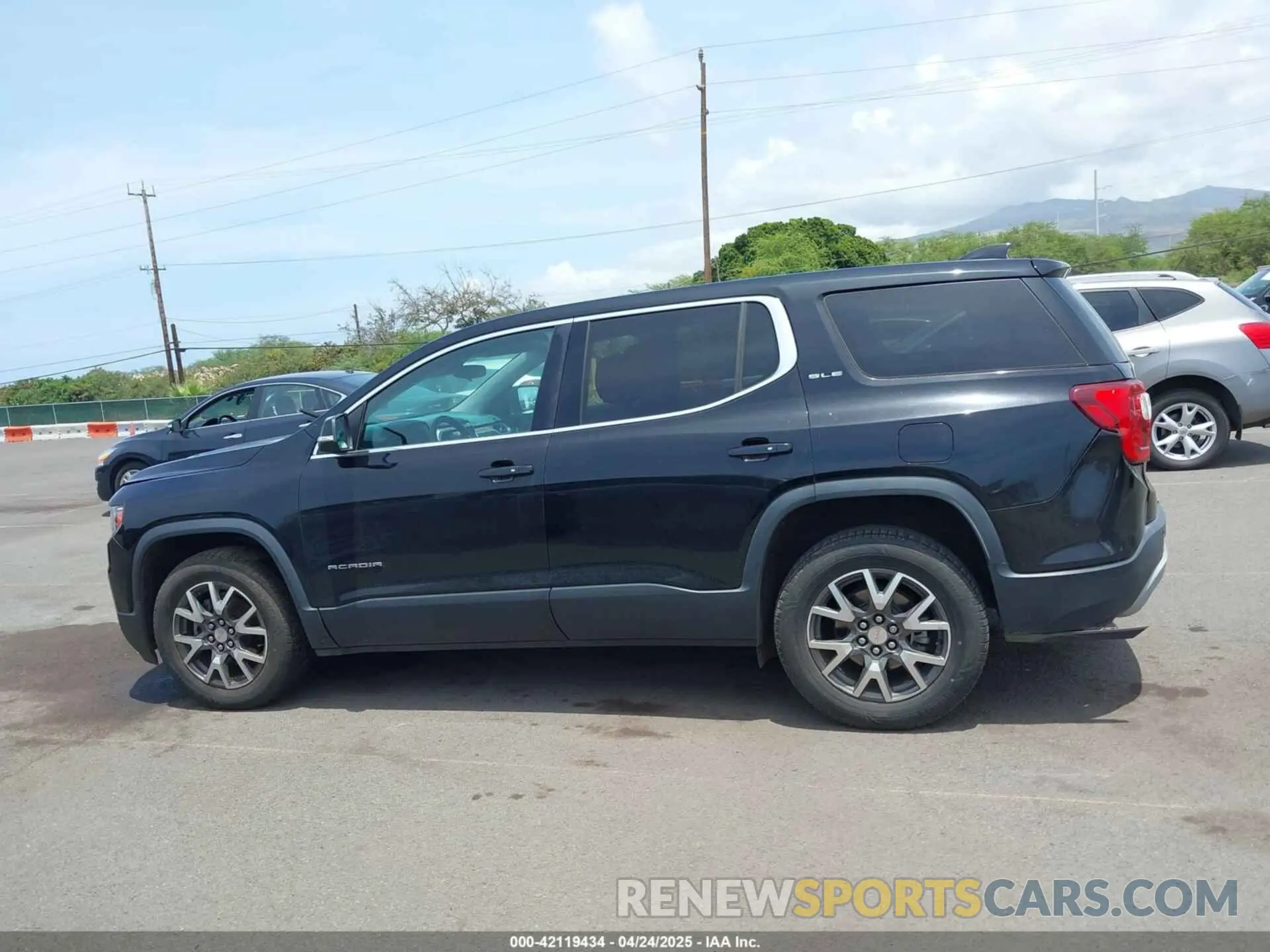 14 Фотография поврежденного автомобиля 1GKKNKLA2LZ138525 GMC ACADIA 2020