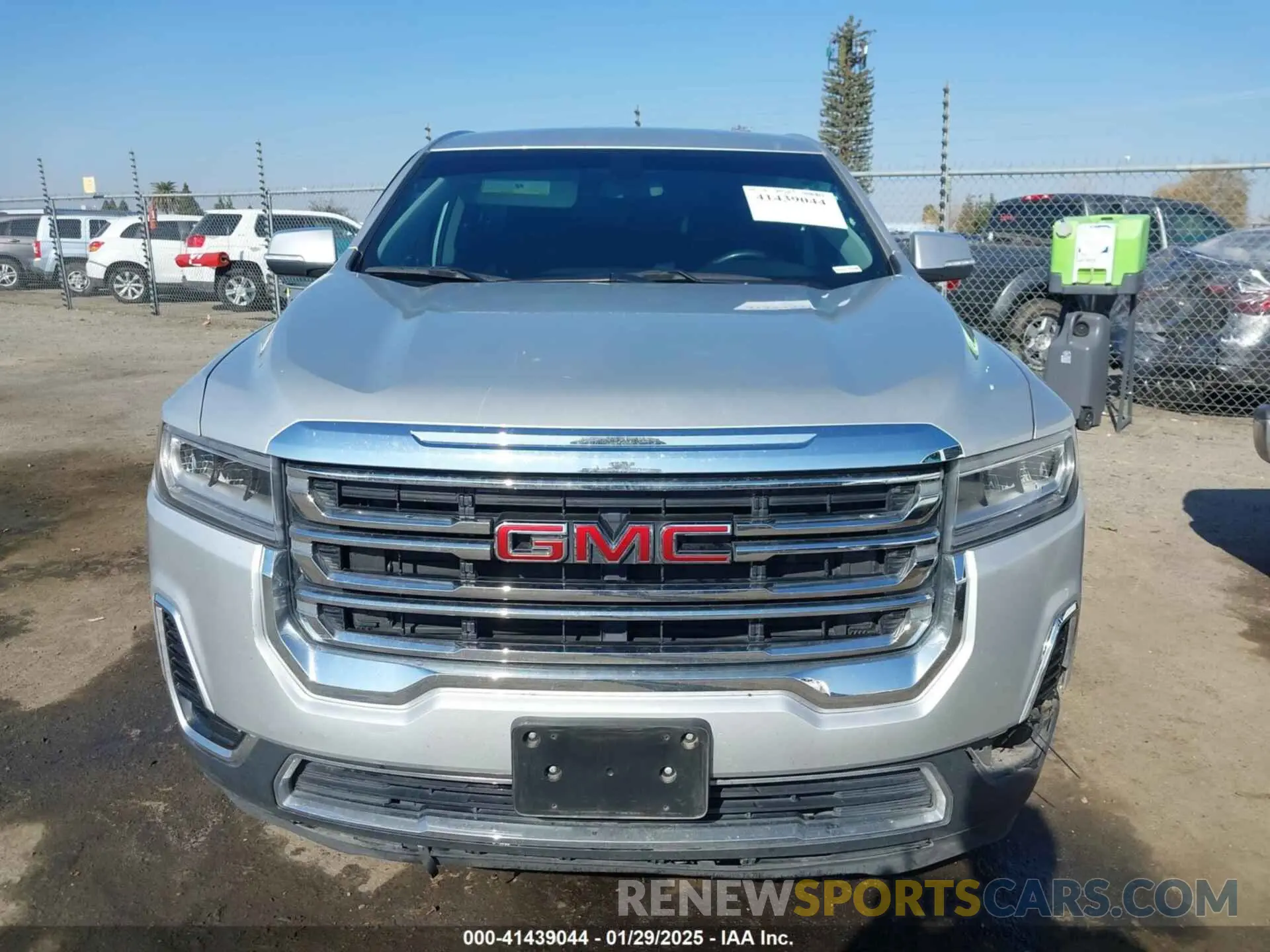 12 Photograph of a damaged car 1GKKNKLA2LZ198417 GMC ACADIA 2020