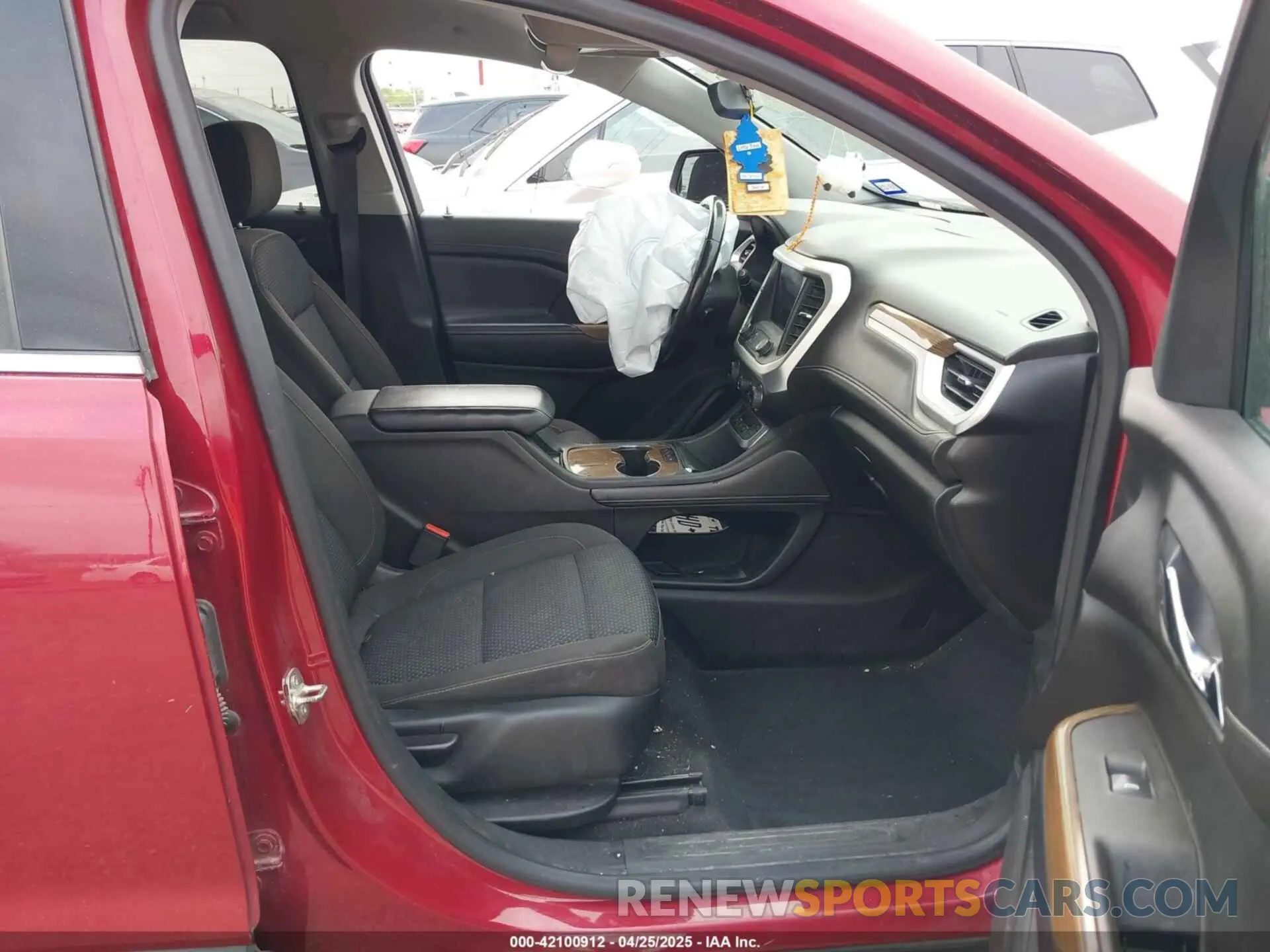 5 Фотография поврежденного автомобиля 1GKKNKLA3LZ162137 GMC ACADIA 2020