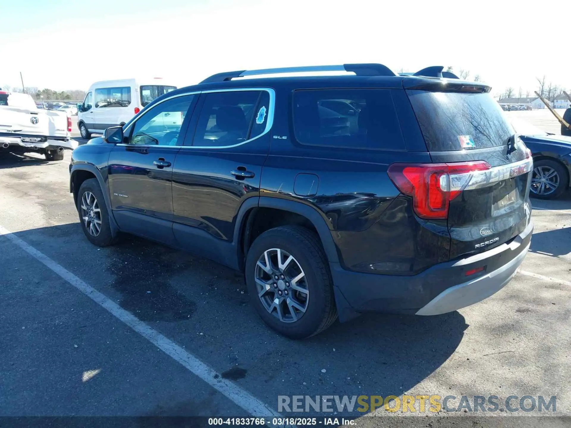 3 Фотография поврежденного автомобиля 1GKKNKLA4LZ181585 GMC ACADIA 2020