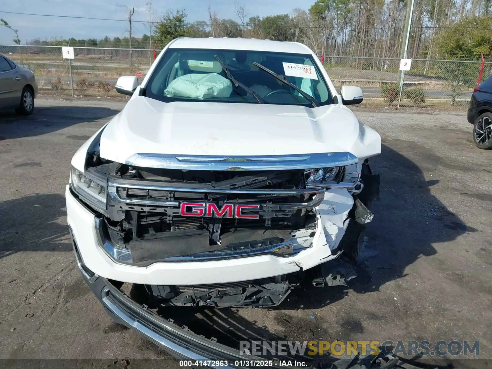 11 Photograph of a damaged car 1GKKNKLA5LZ112128 GMC ACADIA 2020