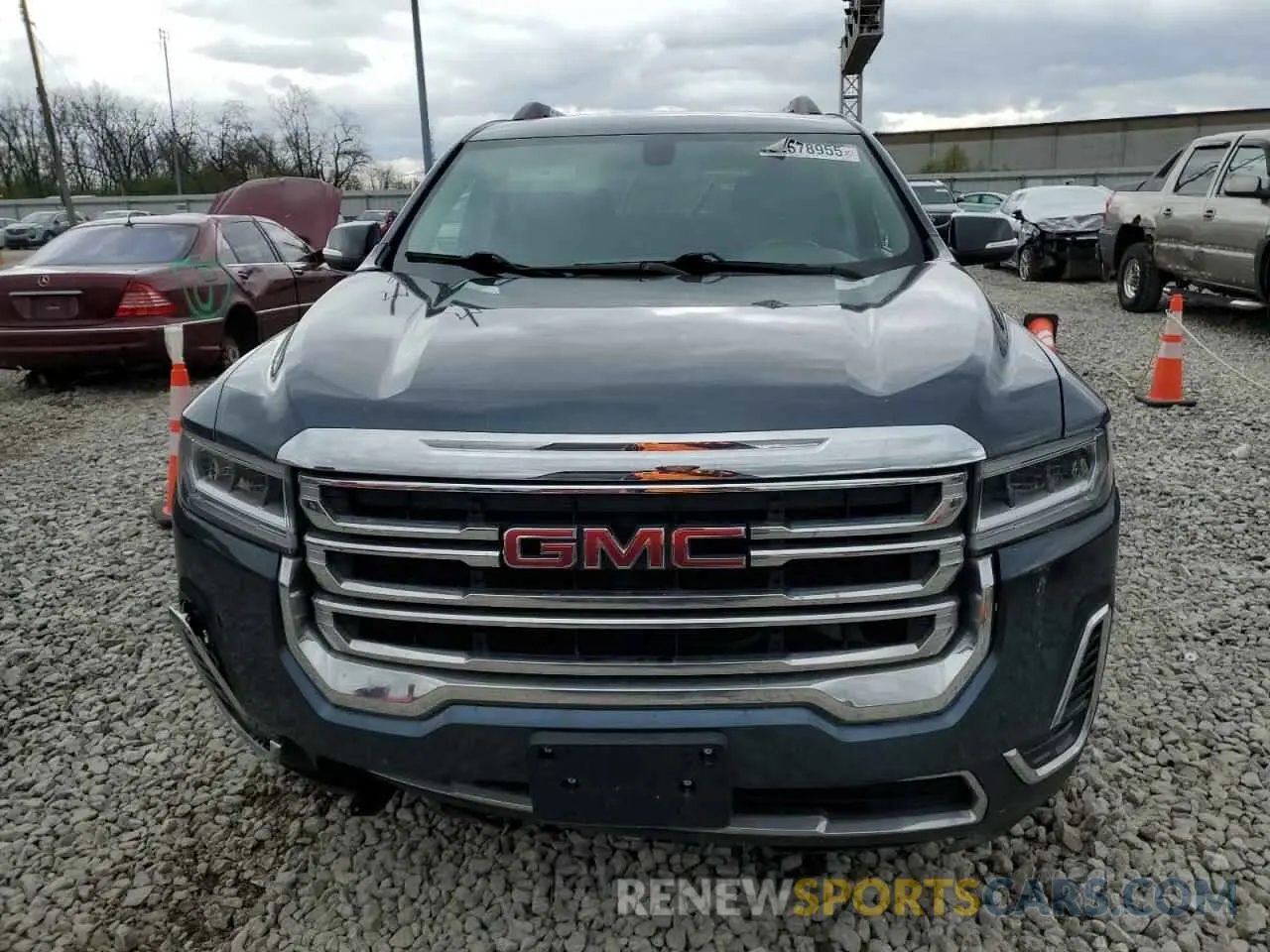 5 Photograph of a damaged car 1GKKNKLA5LZ198363 GMC ACADIA 2020