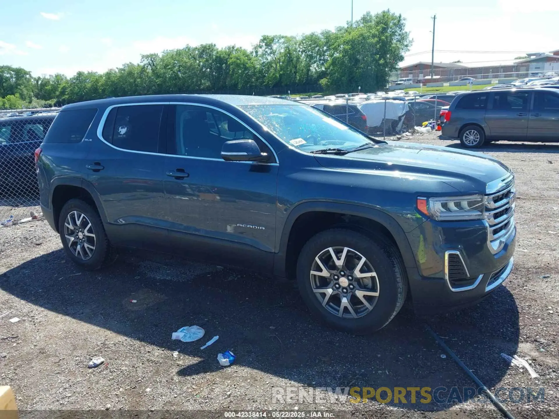 13 Photograph of a damaged car 1GKKNKLA6LZ174220 GMC ACADIA 2020