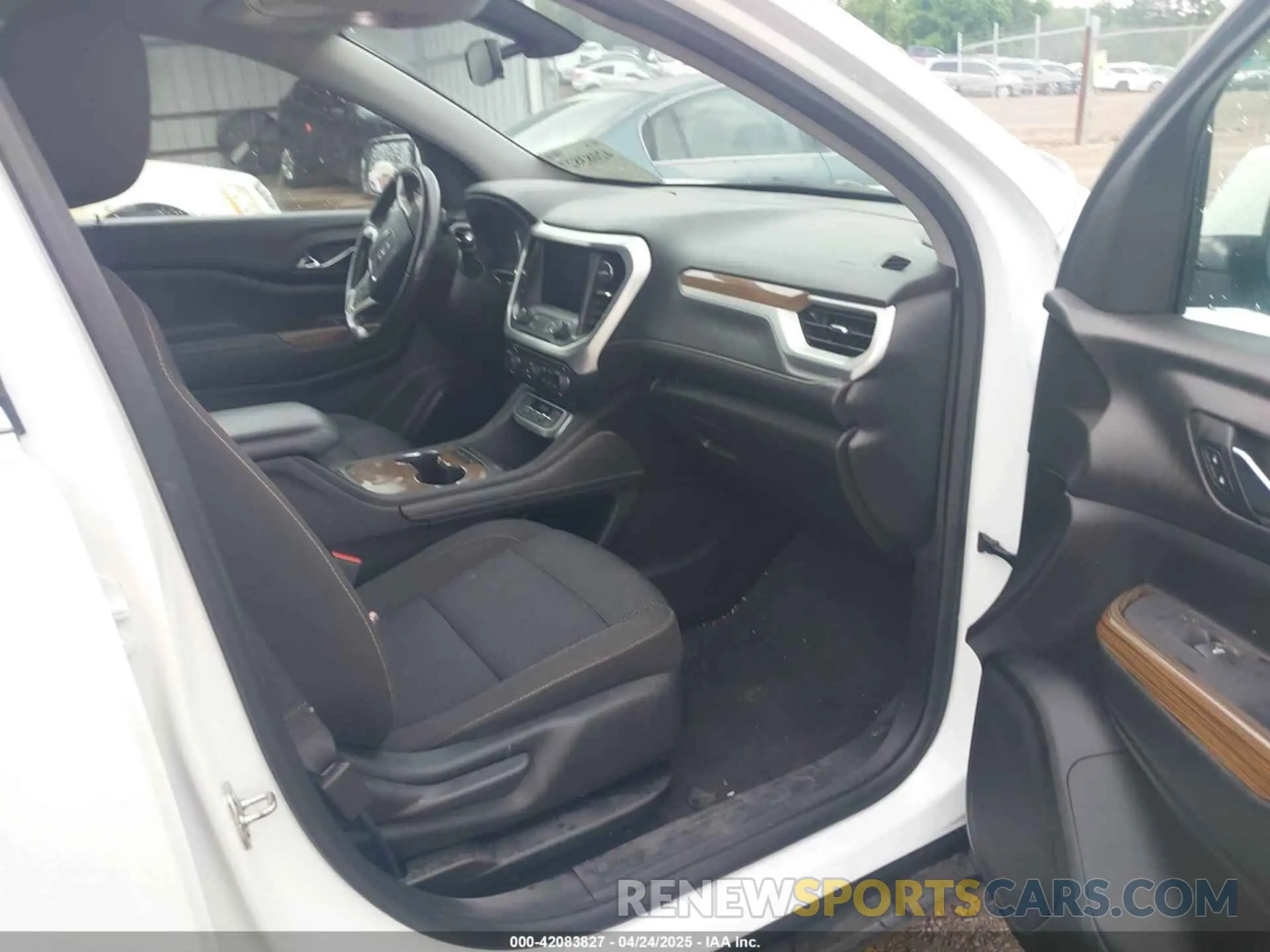 5 Фотография поврежденного автомобиля 1GKKNKLA7LZ193312 GMC ACADIA 2020