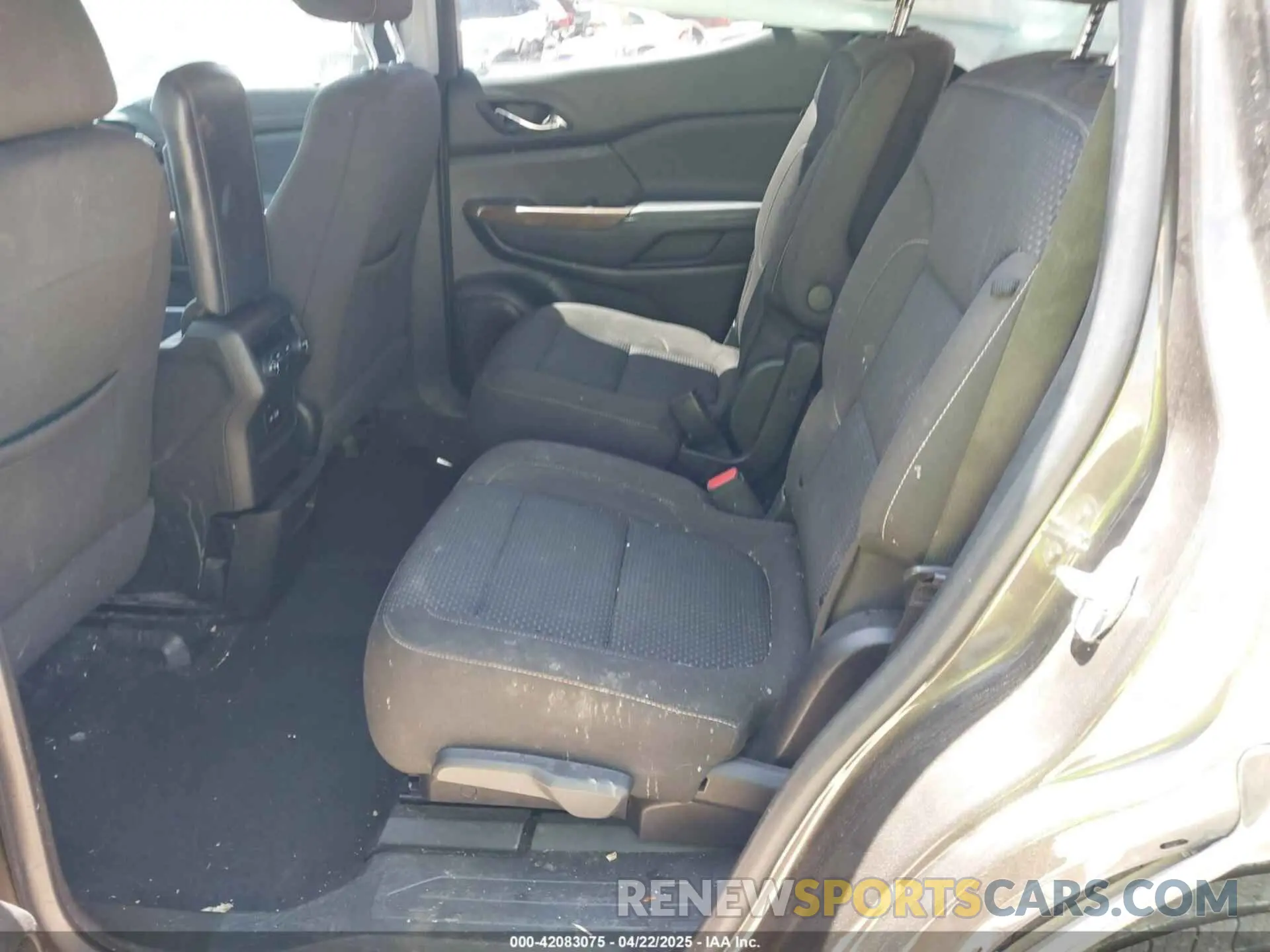 8 Фотография поврежденного автомобиля 1GKKNKLAXLZ166105 GMC ACADIA 2020