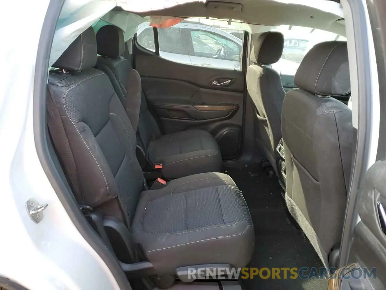 10 Photograph of a damaged car 1GKKNKLS2LZ176202 GMC ACADIA 2020