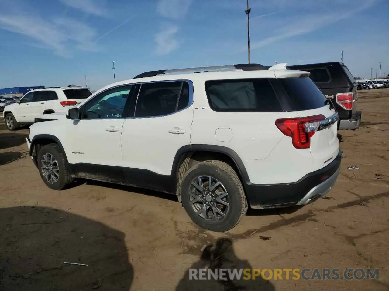 2 Photograph of a damaged car 1GKKNKLS2LZ176202 GMC ACADIA 2020