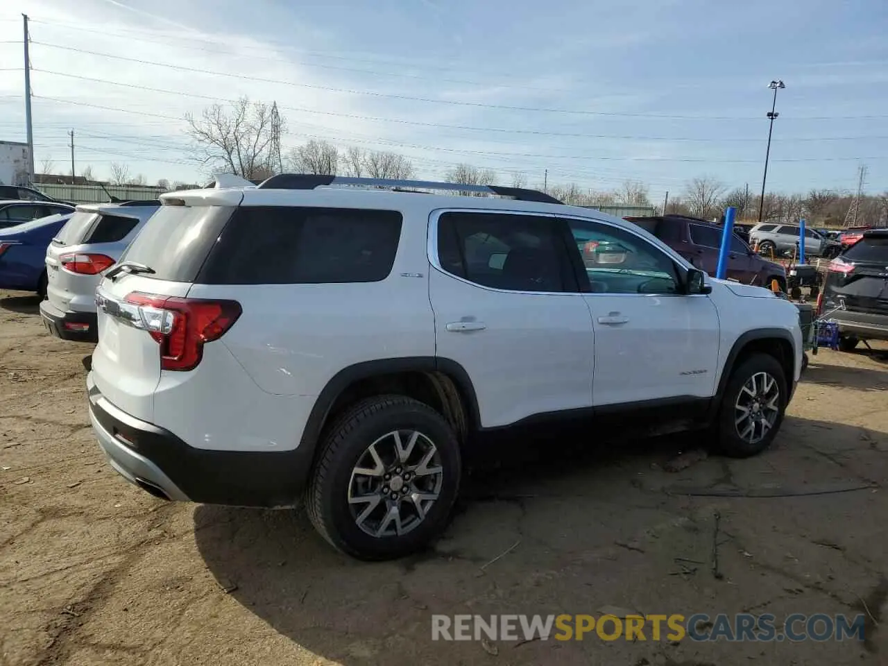 3 Photograph of a damaged car 1GKKNKLS2LZ176202 GMC ACADIA 2020