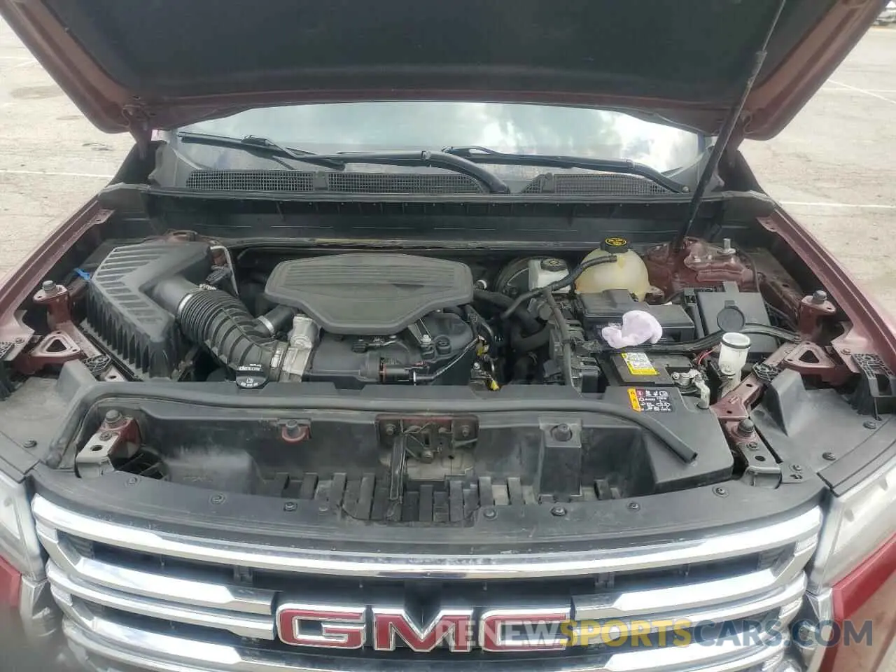 13 Photograph of a damaged car 1GKKNKLS3LZ200863 GMC ACADIA 2020