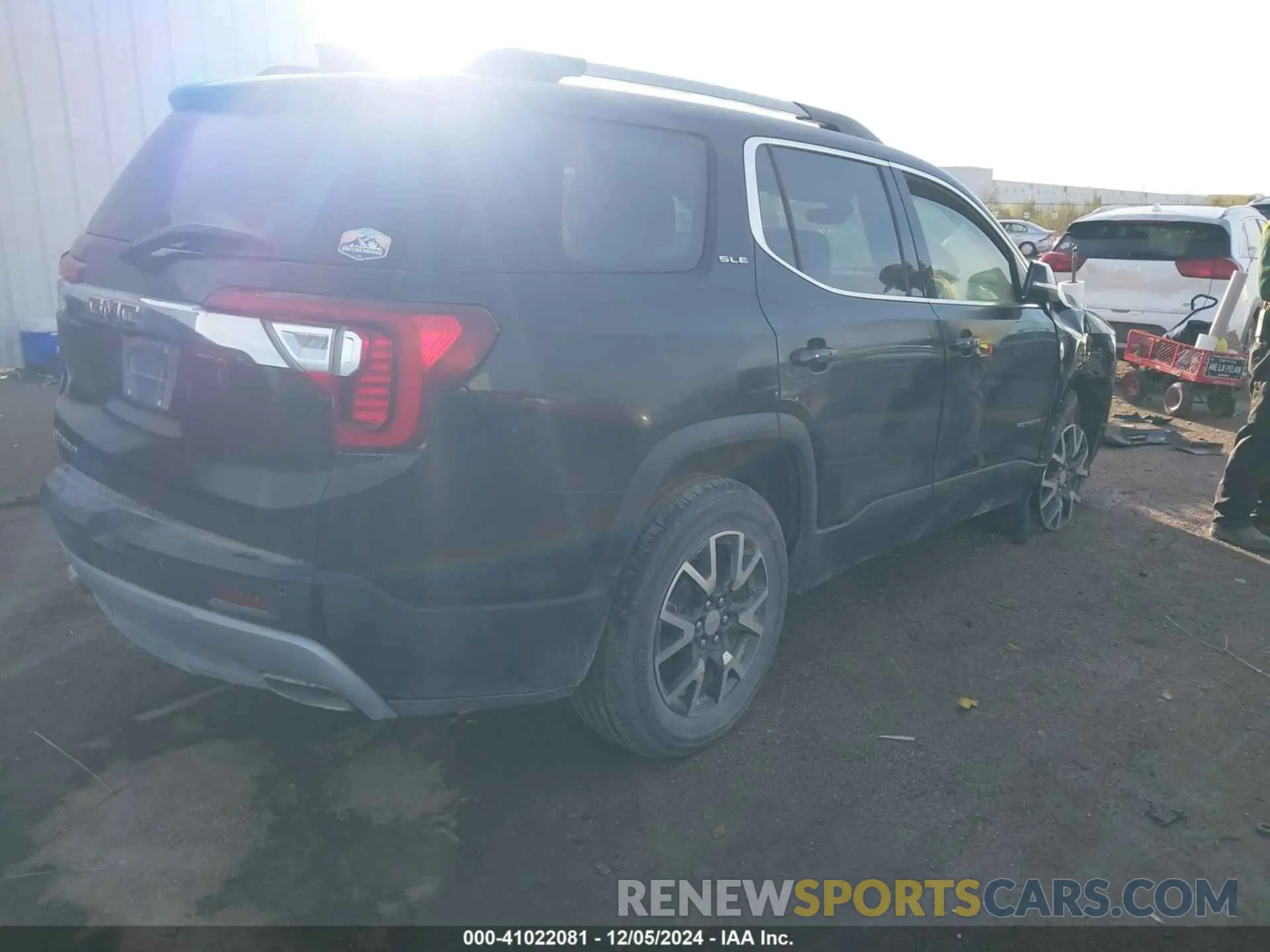 4 Фотография поврежденного автомобиля 1GKKNKLS9LZ167738 GMC ACADIA 2020