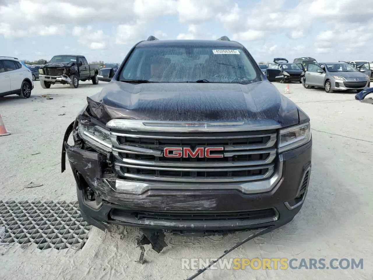5 Photograph of a damaged car 1GKKNLLS9LZ195433 GMC ACADIA 2020