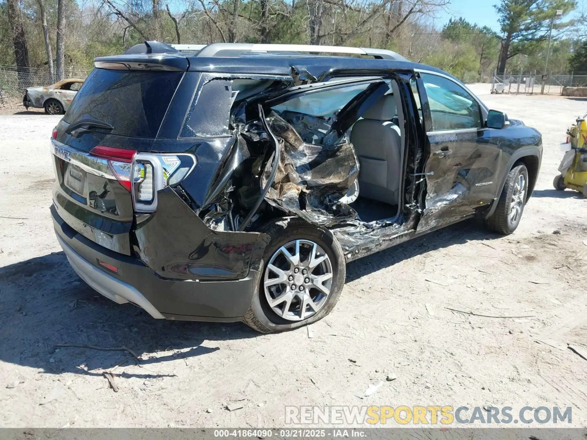 4 Фотография поврежденного автомобиля 1GKKNMLS4LZ227985 GMC ACADIA 2020