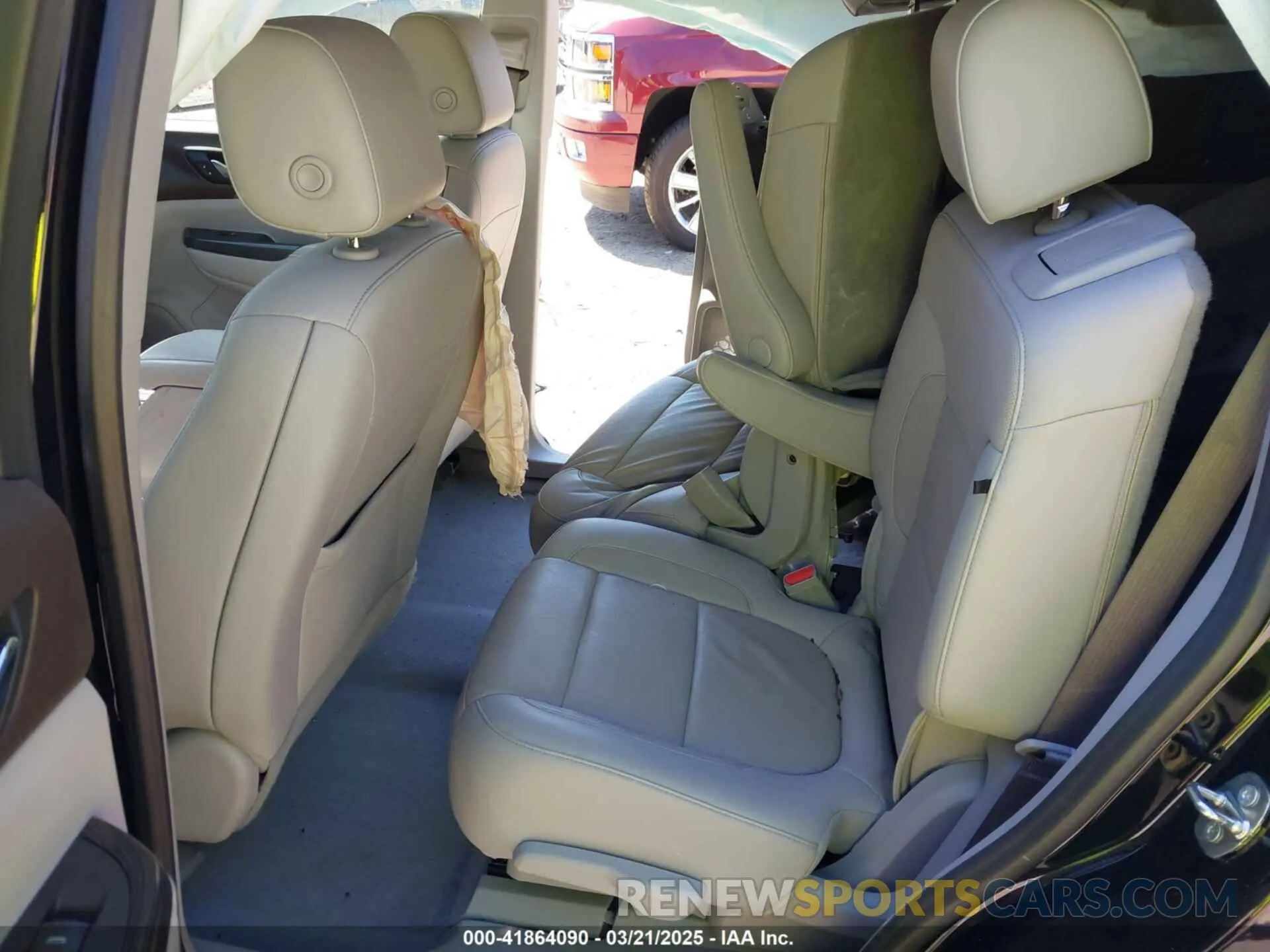 8 Фотография поврежденного автомобиля 1GKKNMLS4LZ227985 GMC ACADIA 2020