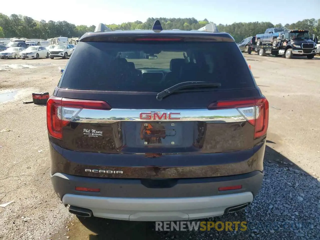 6 Photograph of a damaged car 1GKKNMLS8LZ142969 GMC ACADIA 2020