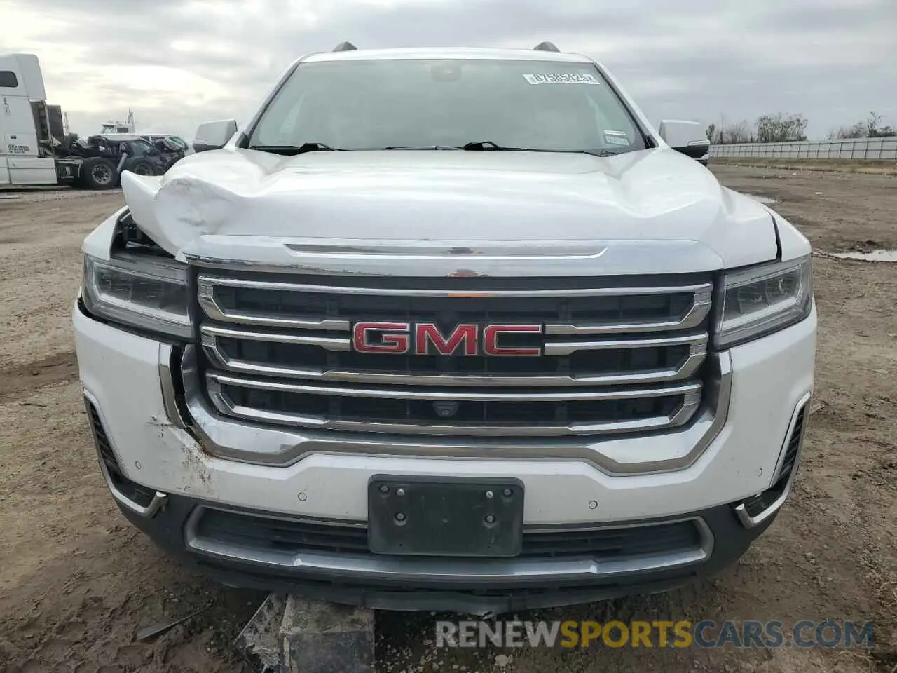 5 Photograph of a damaged car 1GKKNMLS8LZ173445 GMC ACADIA 2020