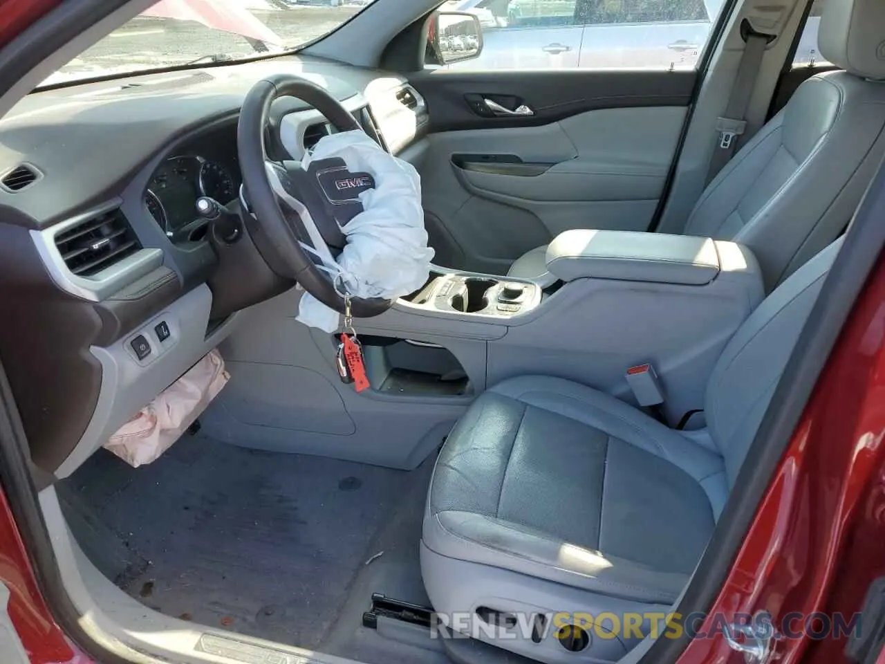 7 Photograph of a damaged car 1GKKNMLS8LZ177530 GMC ACADIA 2020