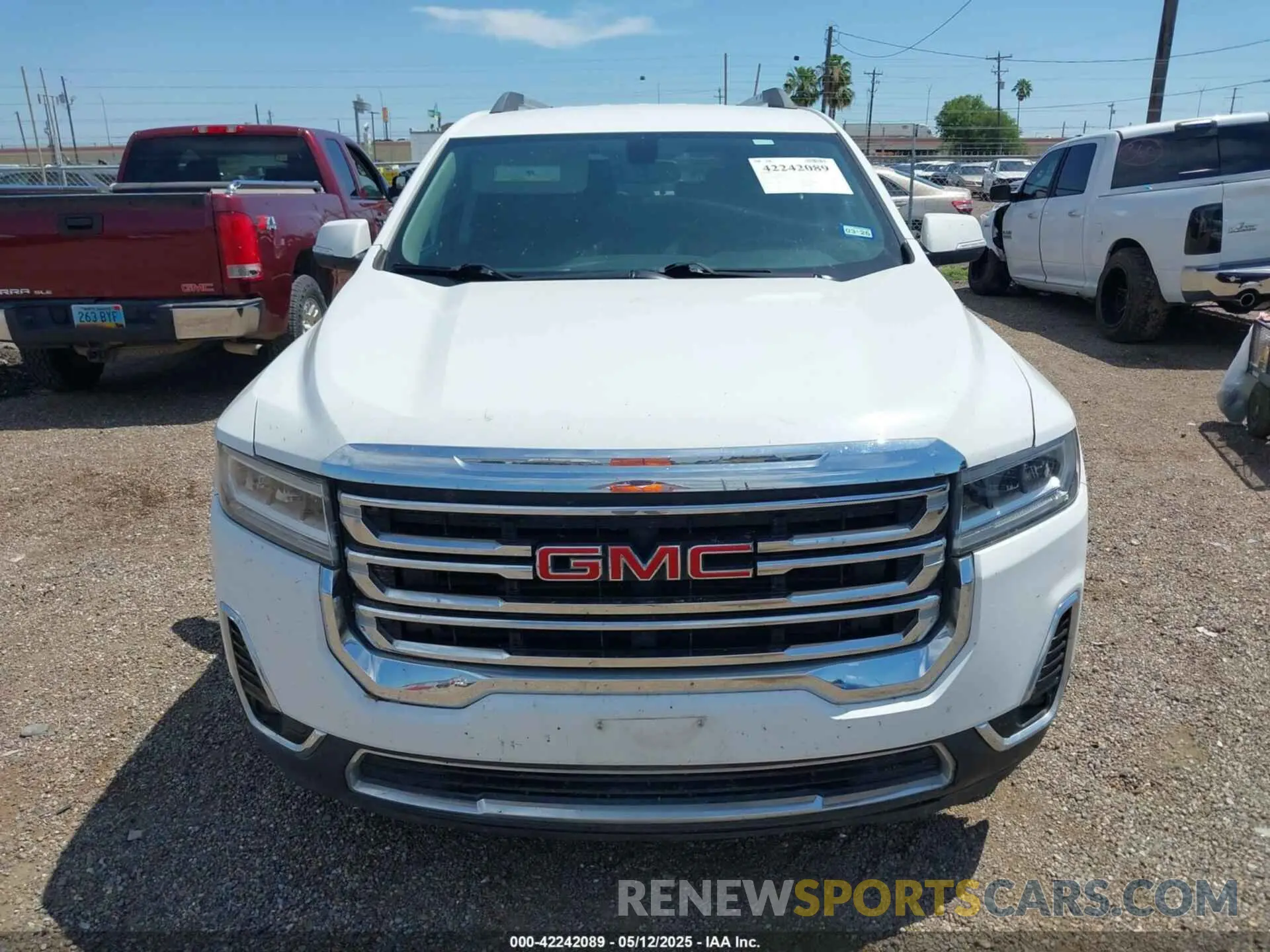 12 Photograph of a damaged car 1GKKNMLS9LZ130829 GMC ACADIA 2020