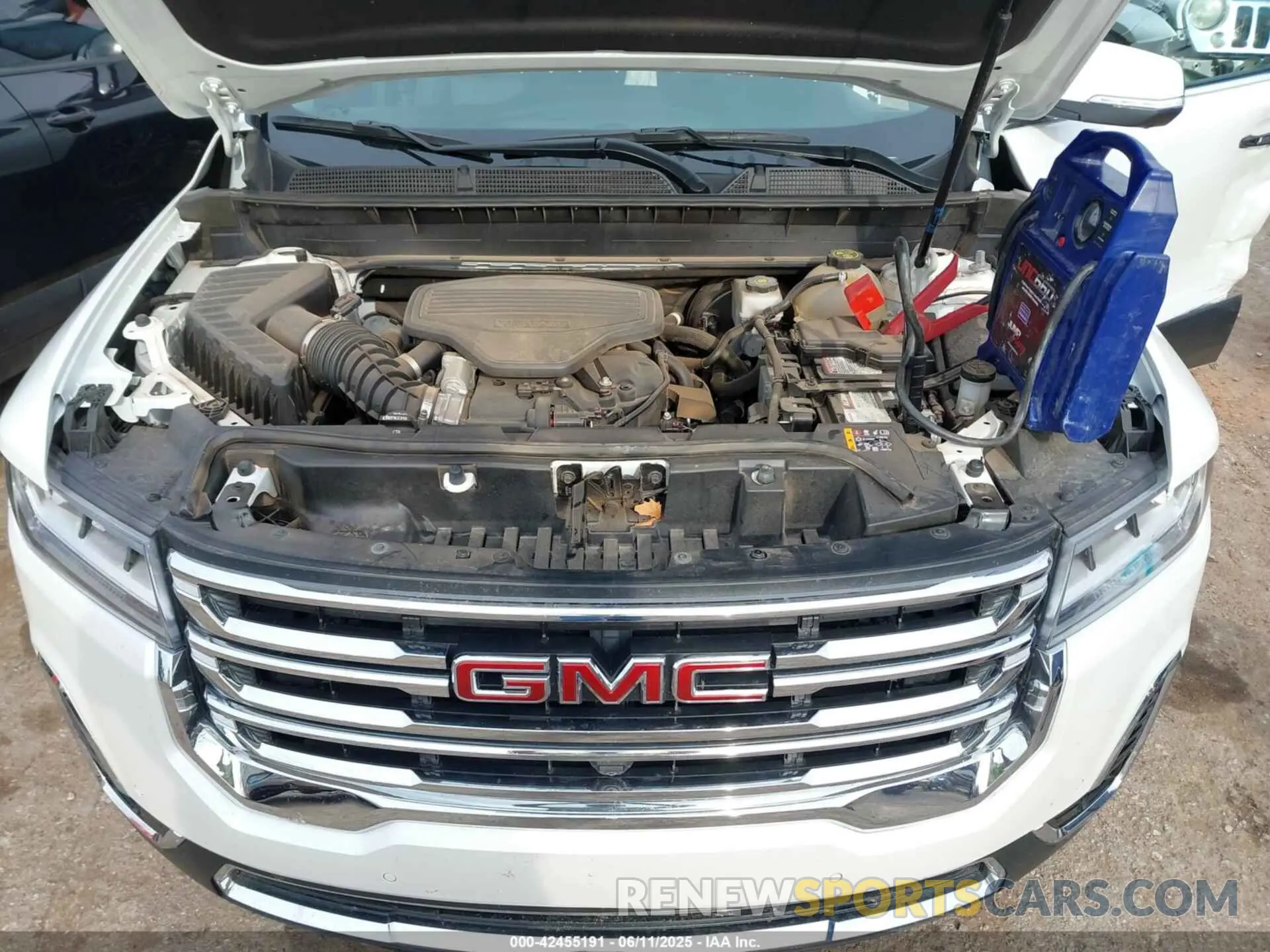 10 Photograph of a damaged car 1GKKNMLSXLZ119466 GMC ACADIA 2020