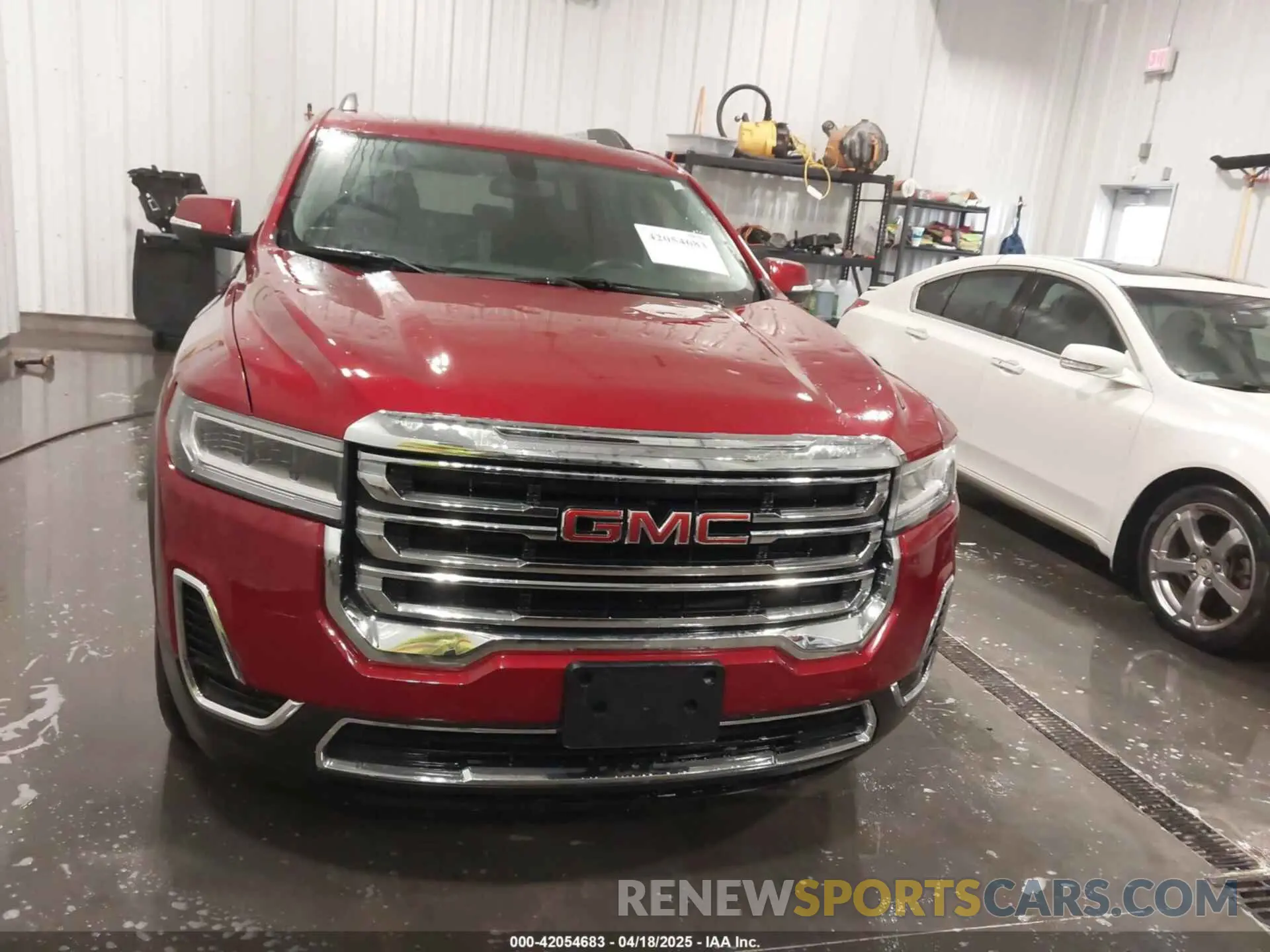 12 Photograph of a damaged car 1GKKNRL44LZ208206 GMC ACADIA 2020