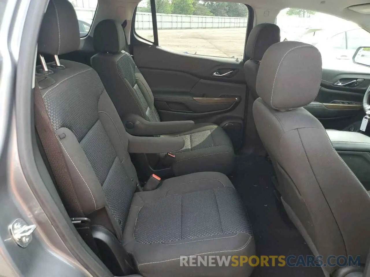 11 Photograph of a damaged car 1GKKNRLS0LZ165157 GMC ACADIA 2020