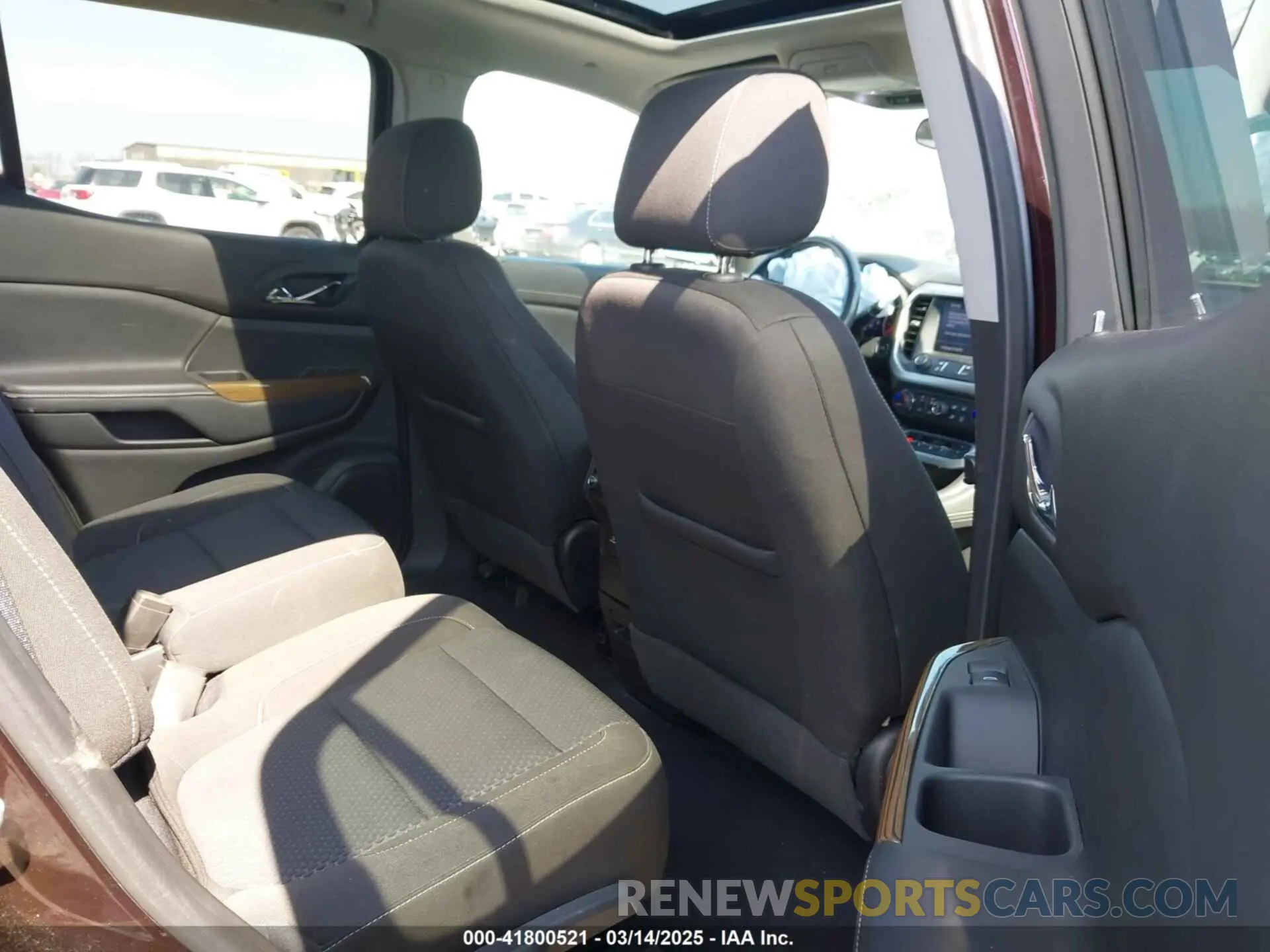 8 Фотография поврежденного автомобиля 1GKKNRLS2LZ211202 GMC ACADIA 2020