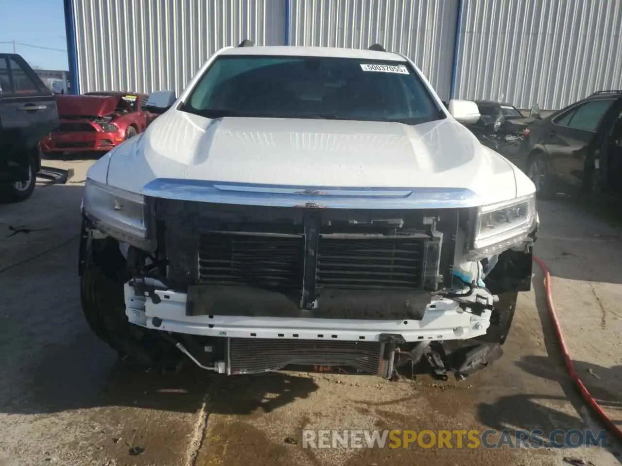 5 Photograph of a damaged car 1GKKNRLS4LZ159930 GMC ACADIA 2020