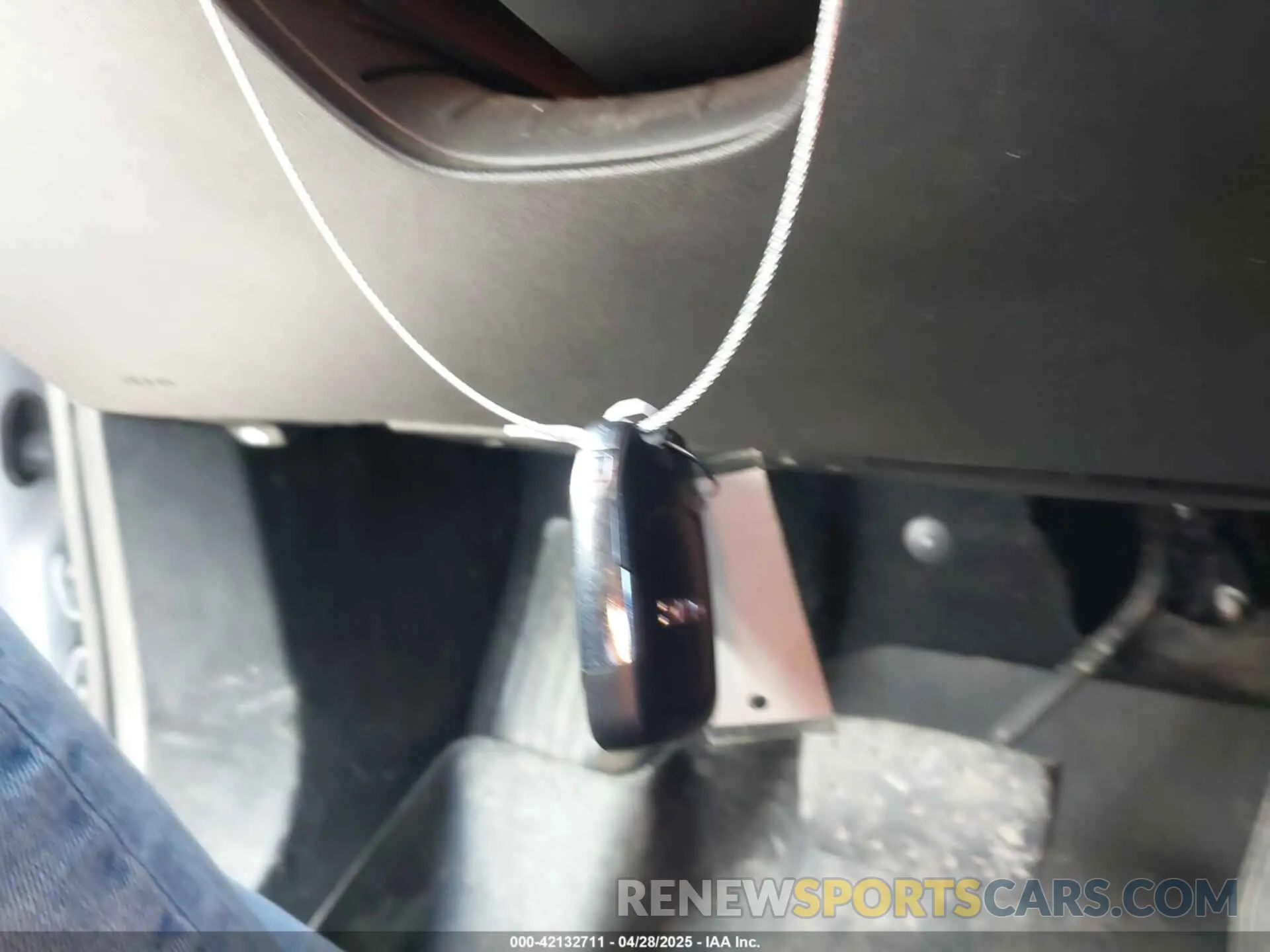 11 Photograph of a damaged car 1GKKNRLS4LZ171981 GMC ACADIA 2020