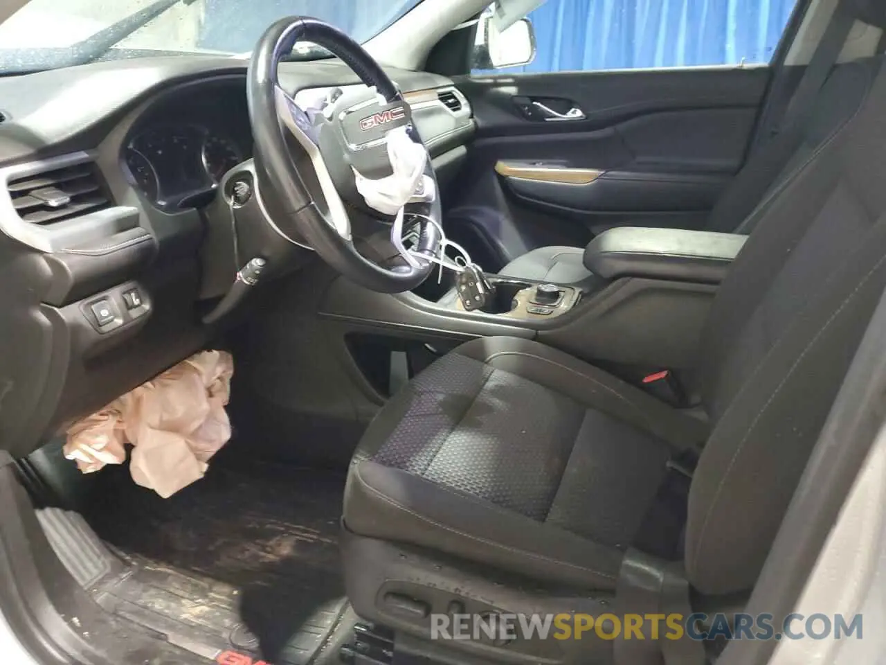 7 Photograph of a damaged car 1GKKNRLS4LZ192717 GMC ACADIA 2020