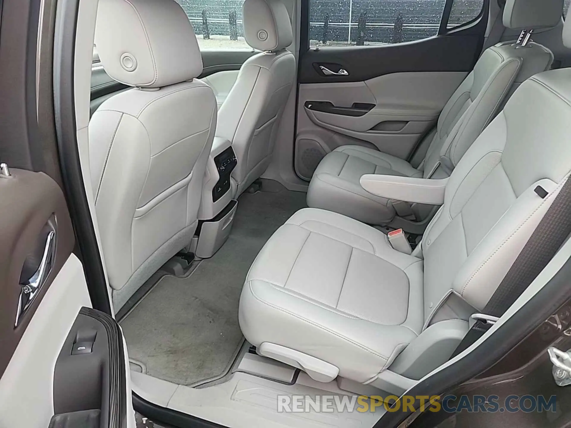 10 Фотография поврежденного автомобиля 1GKKNUL44LZ162380 GMC ACADIA 2020