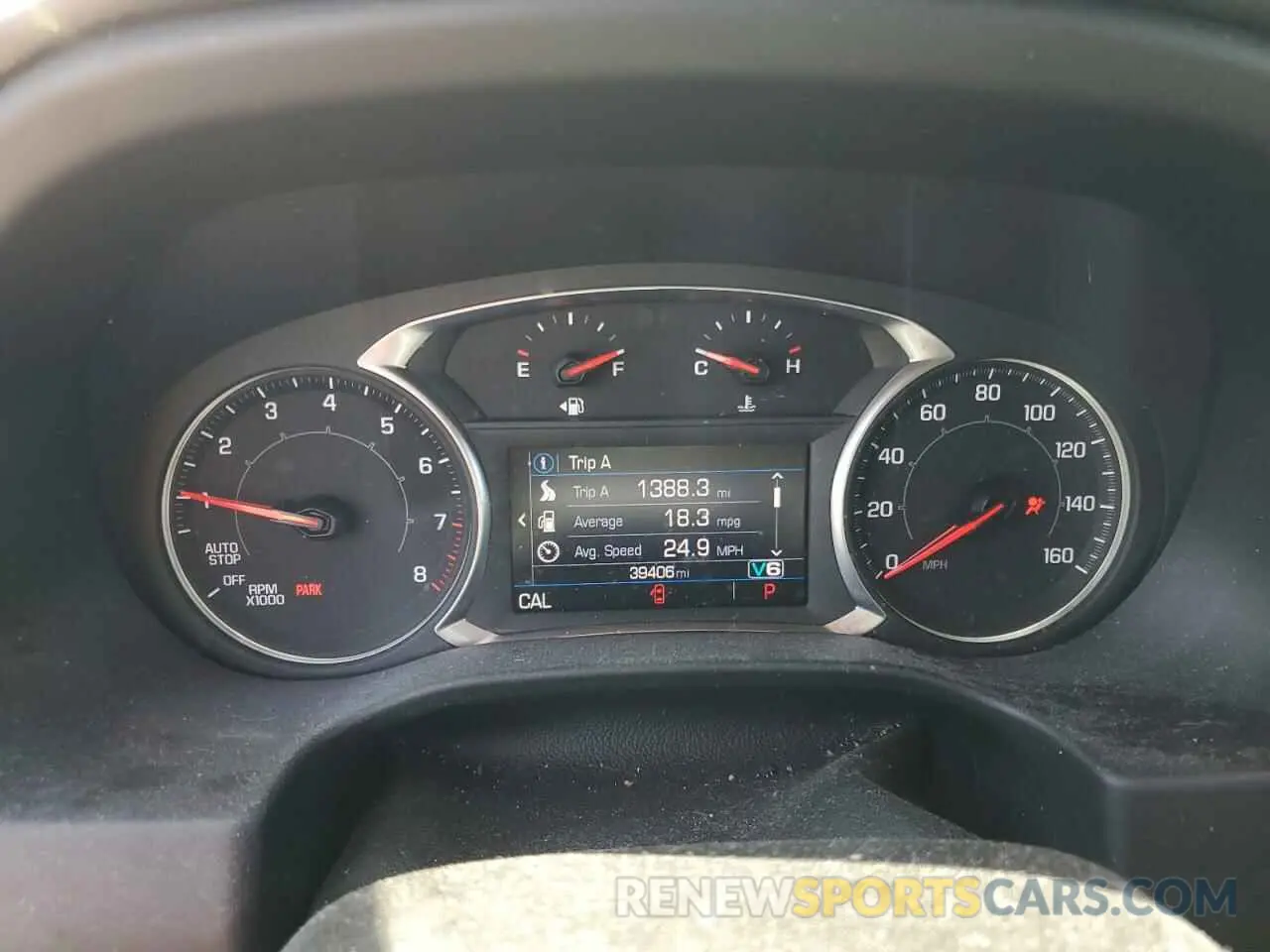 9 Photograph of a damaged car 1GKKNULS0LZ111215 GMC ACADIA 2020