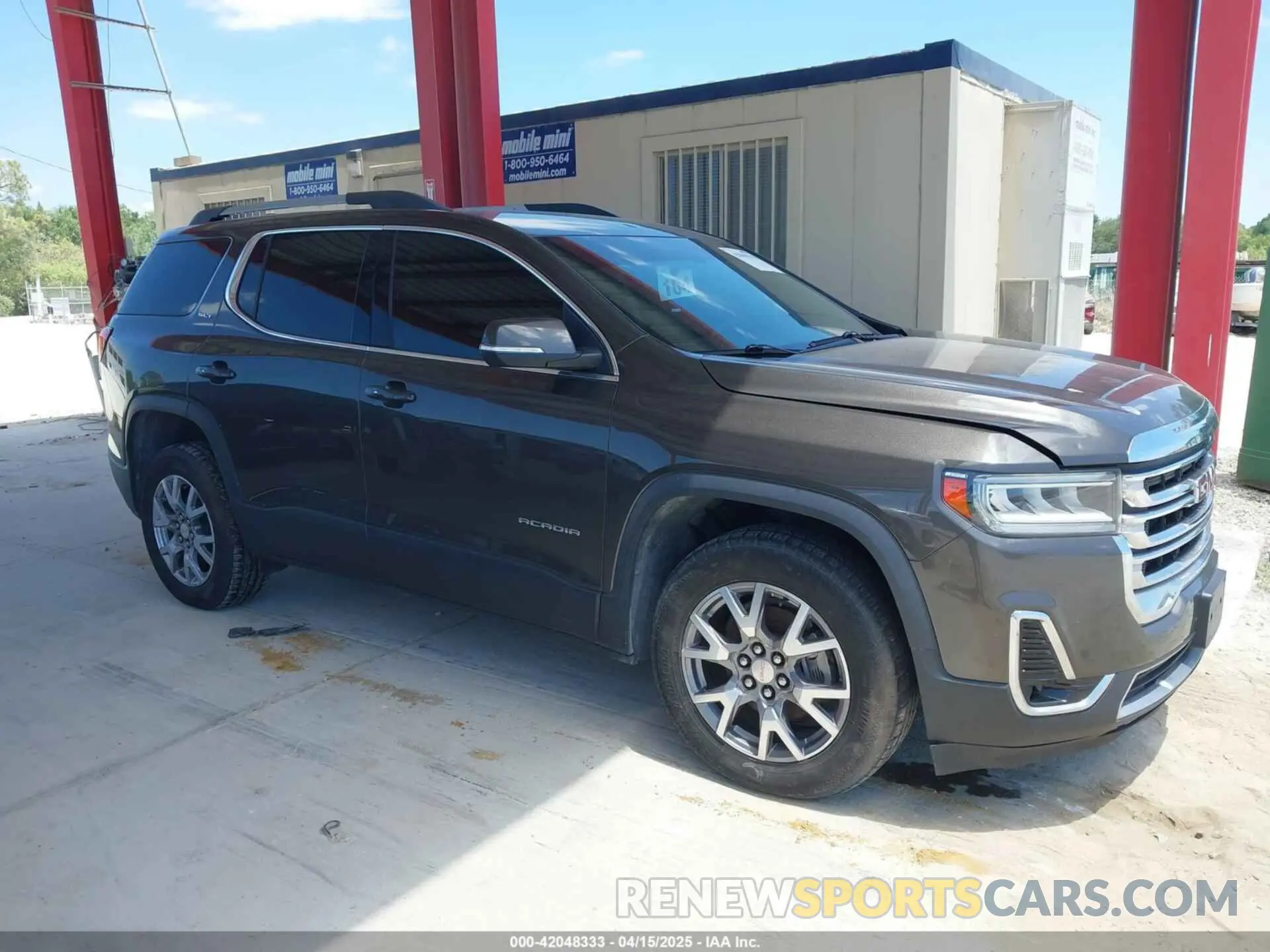 13 Photograph of a damaged car 1GKKNULS1LZ106637 GMC ACADIA 2020