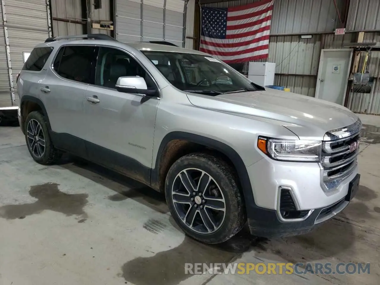 4 Photograph of a damaged car 1GKKNULS2LZ117677 GMC ACADIA 2020