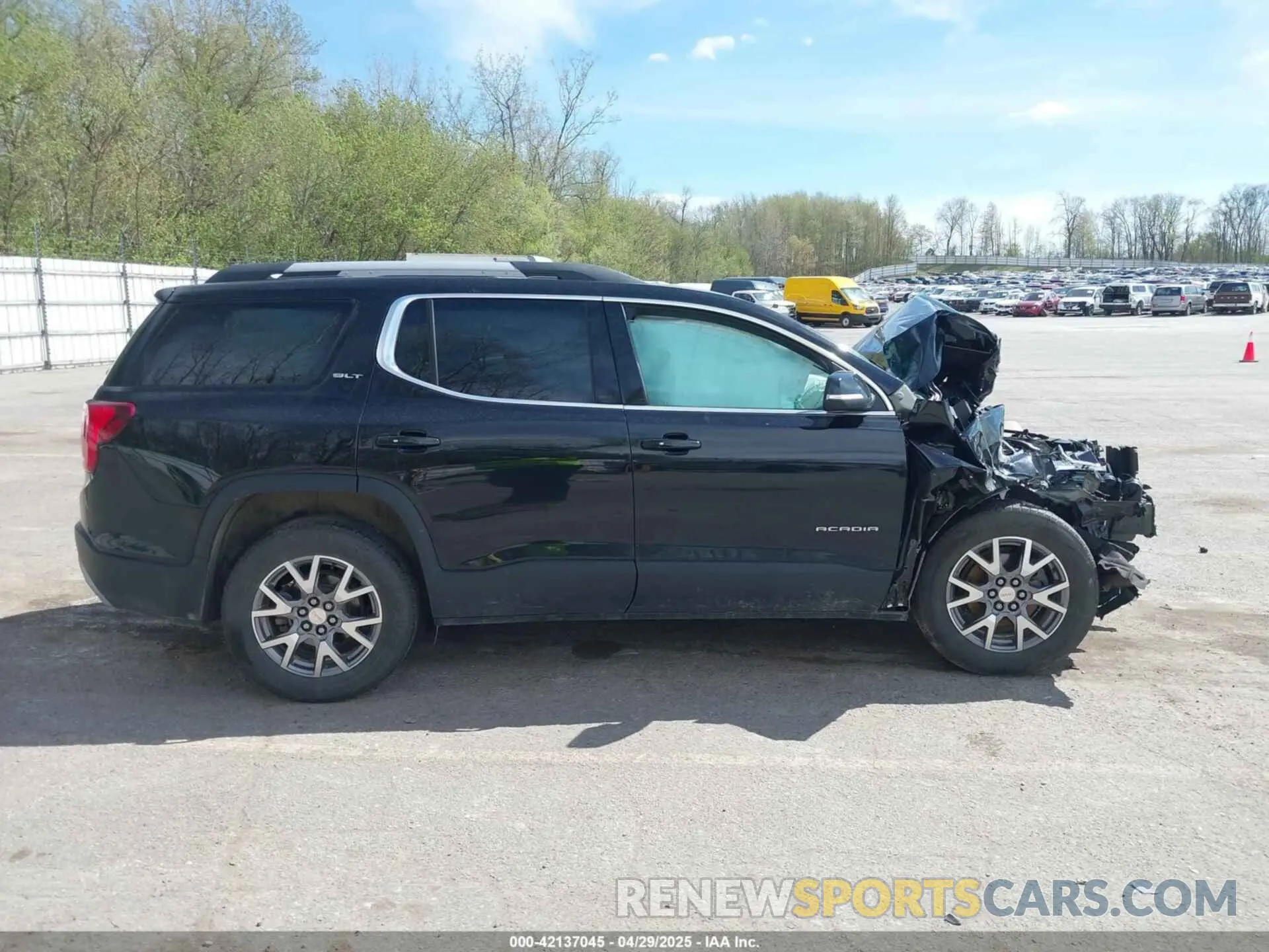12 Photograph of a damaged car 1GKKNULS4LZ228764 GMC ACADIA 2020