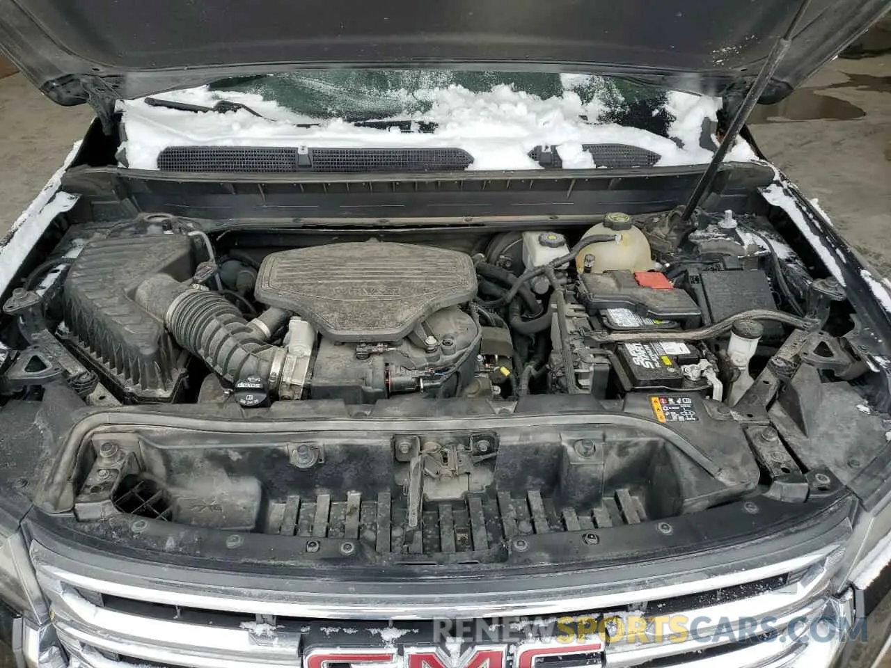 12 Photograph of a damaged car 1GKKNULS6LZ132957 GMC ACADIA 2020