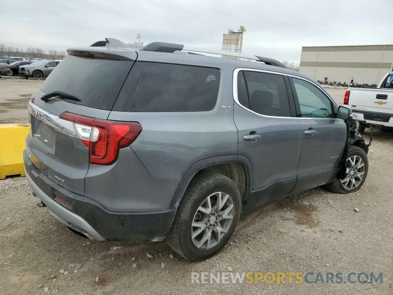3 Photograph of a damaged car 1GKKNULS7LZ116248 GMC ACADIA 2020